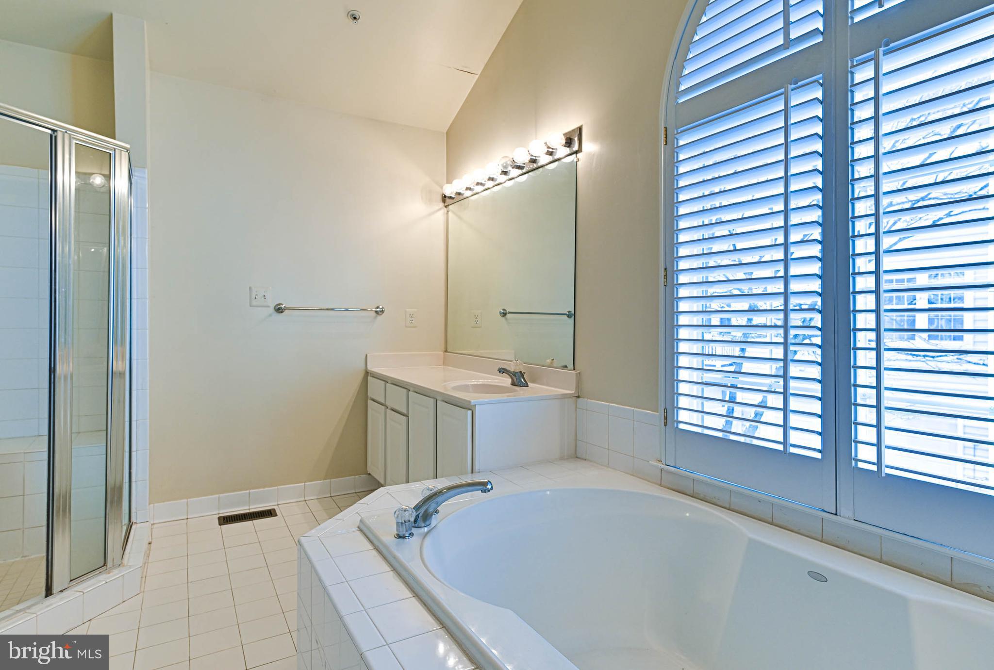 KING FARM WATKINS POND - Residential Lease