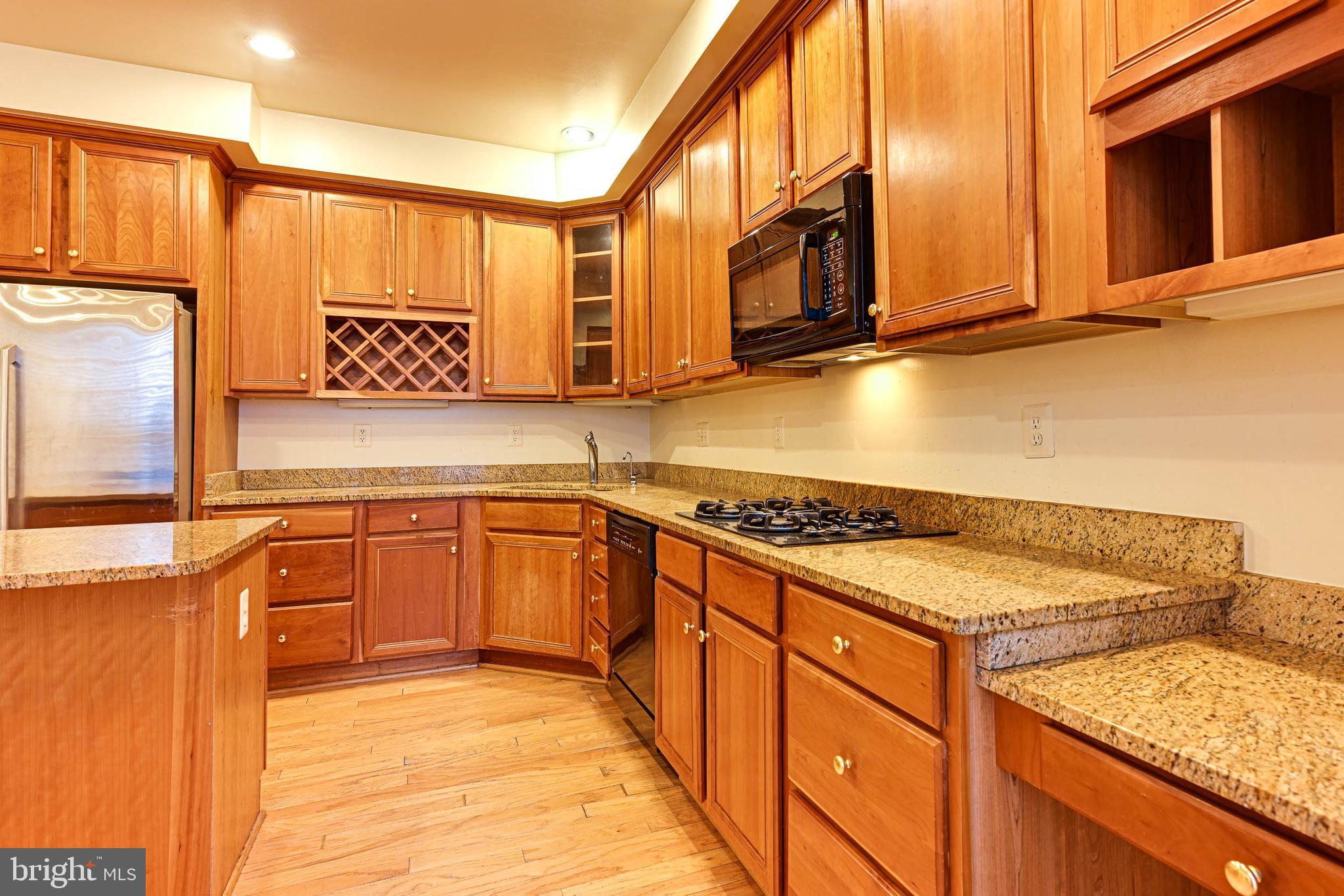 KING FARM WATKINS POND - Residential Lease