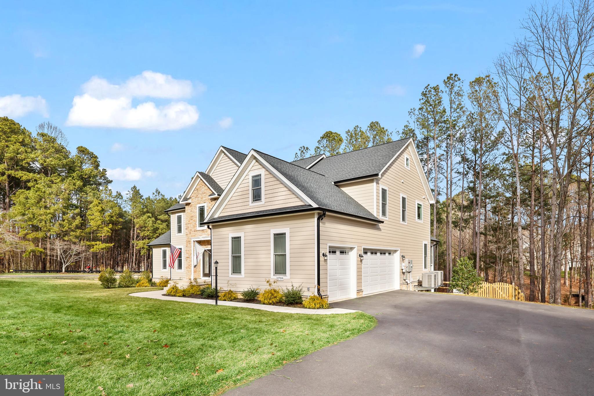 FAWN LAKE - Residential