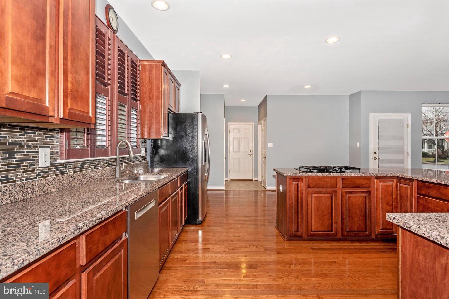 URBANA HIGHLANDS - Residential Lease