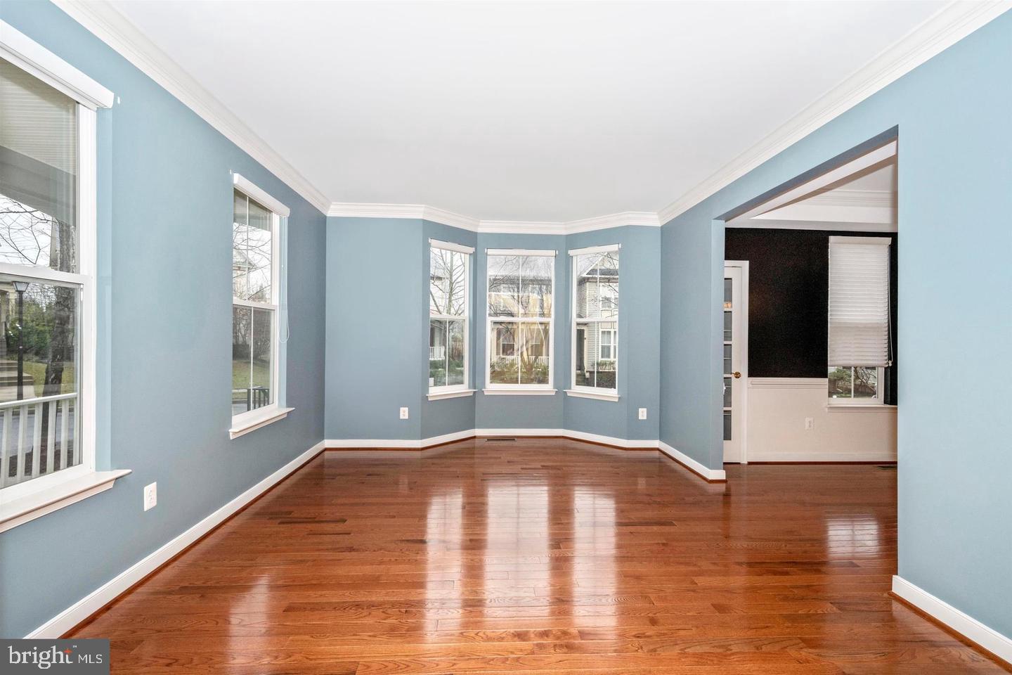 URBANA HIGHLANDS - Residential Lease