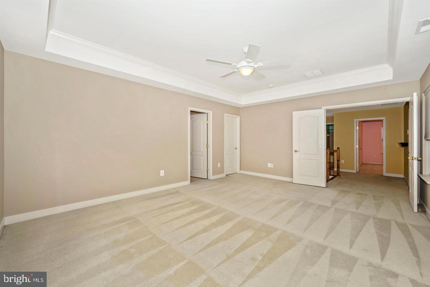 URBANA HIGHLANDS - Residential Lease