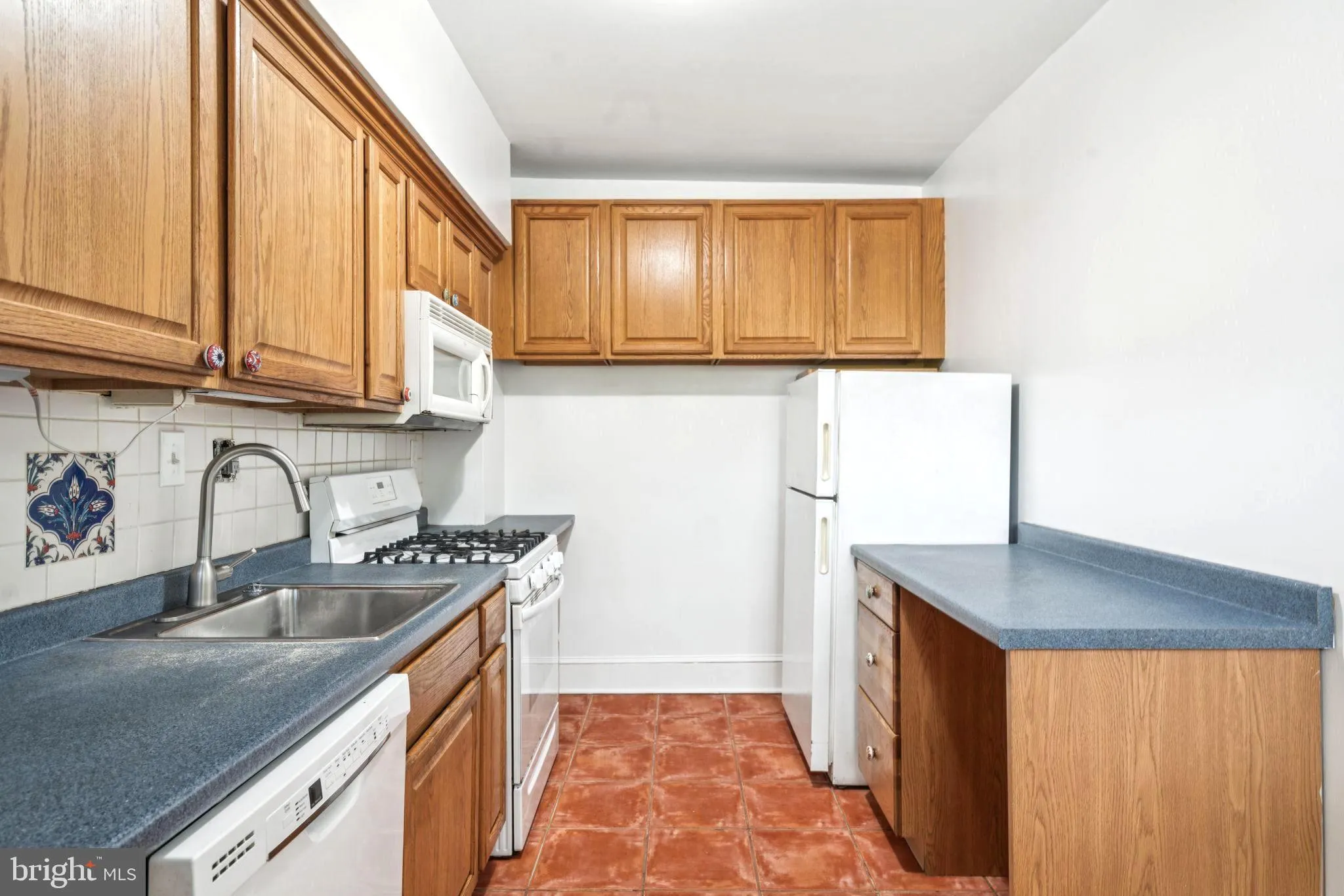 Philadelphia, Pennsylvania 19146, United States, 2 Bedrooms Bedrooms, ,1 BathroomBathrooms,Residential,Active,187404