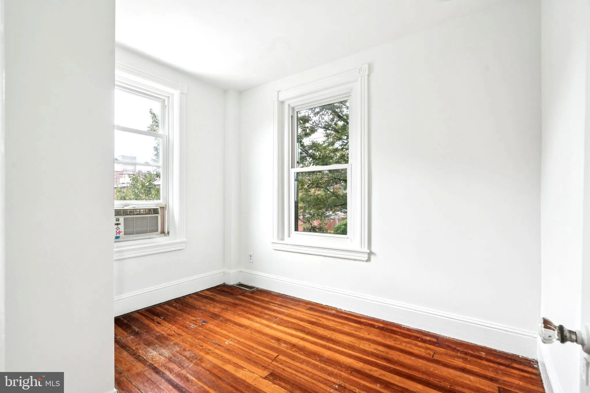 Philadelphia, Pennsylvania 19146, United States, 2 Bedrooms Bedrooms, ,1 BathroomBathrooms,Residential,Active,187404