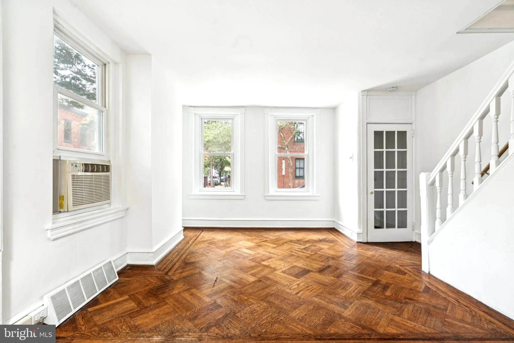 Philadelphia, Pennsylvania 19146, United States, 2 Bedrooms Bedrooms, ,1 BathroomBathrooms,Residential,Active,187404