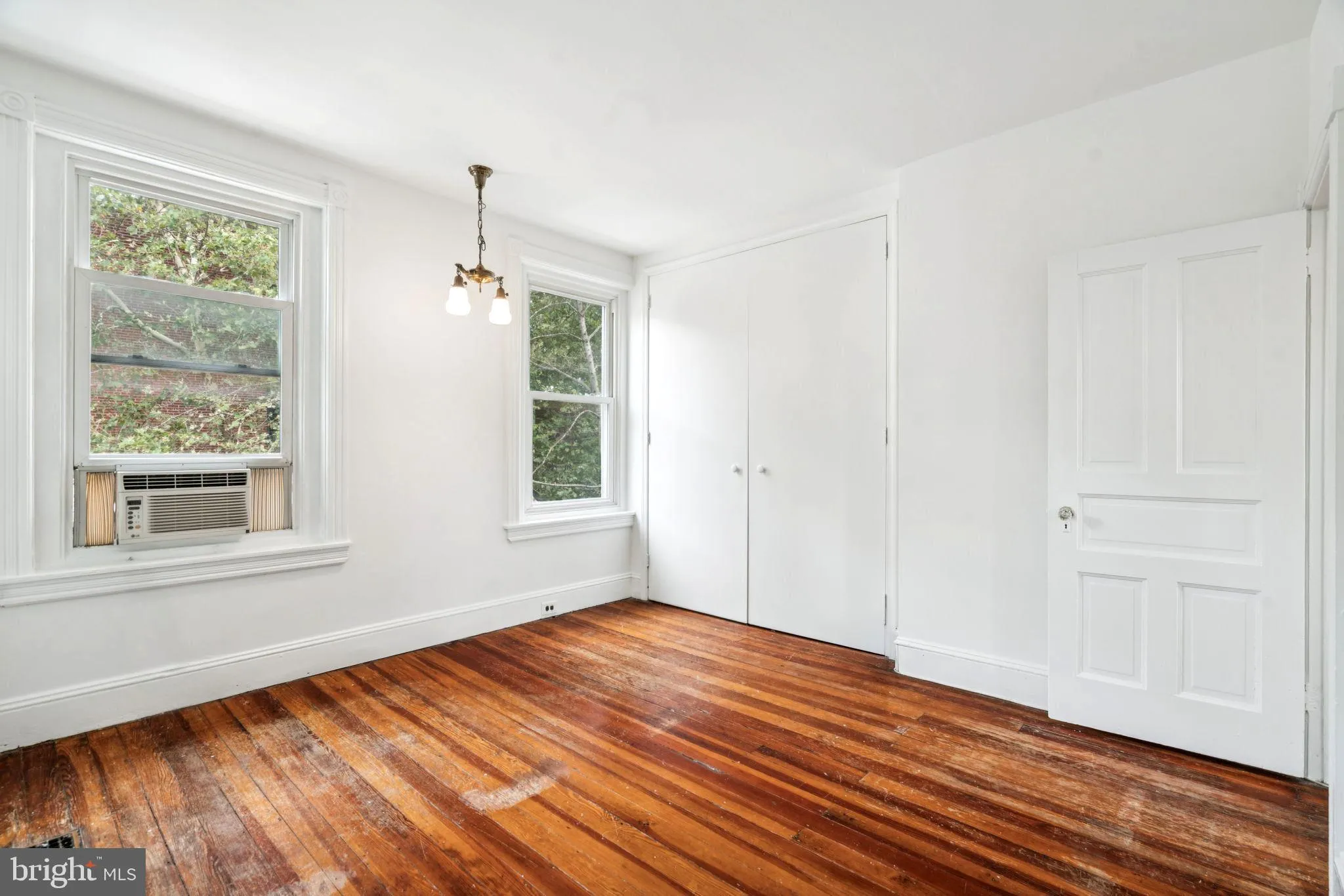 Philadelphia, Pennsylvania 19146, United States, 2 Bedrooms Bedrooms, ,1 BathroomBathrooms,Residential,Active,187404