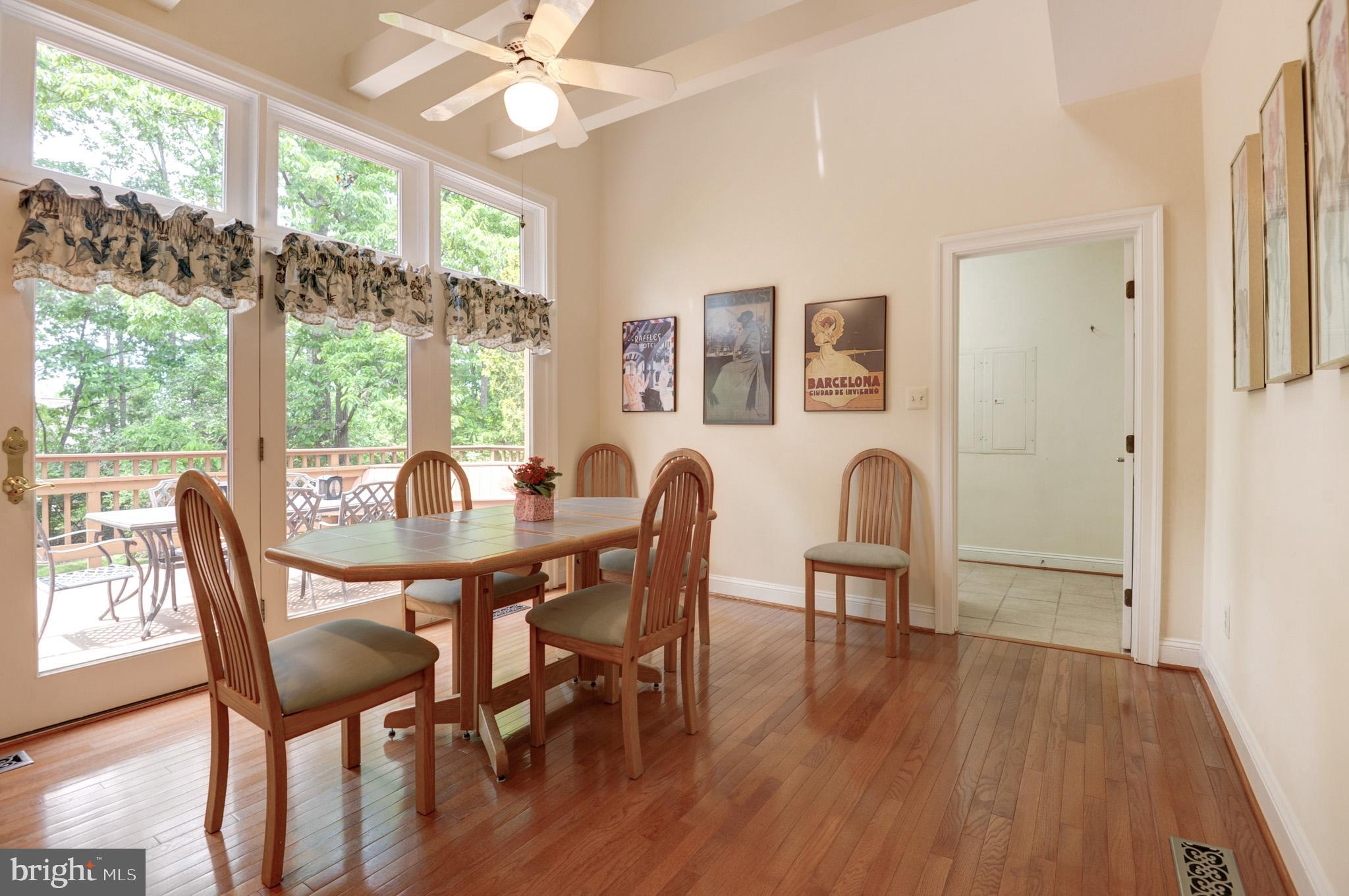 CENTURY OAK - Residential