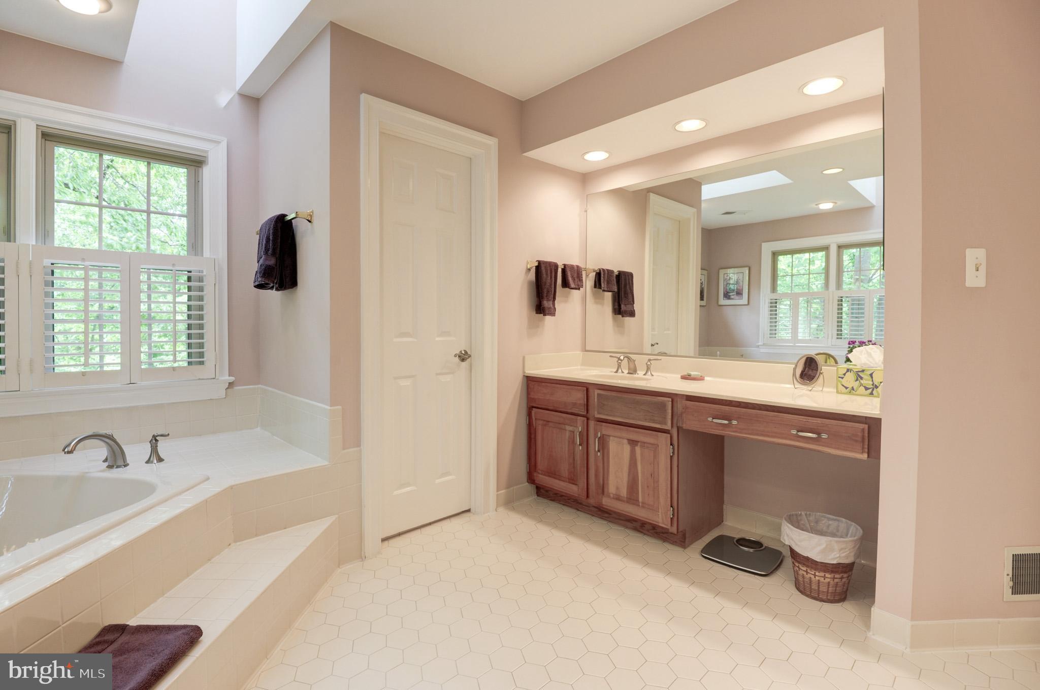 CENTURY OAK - Residential