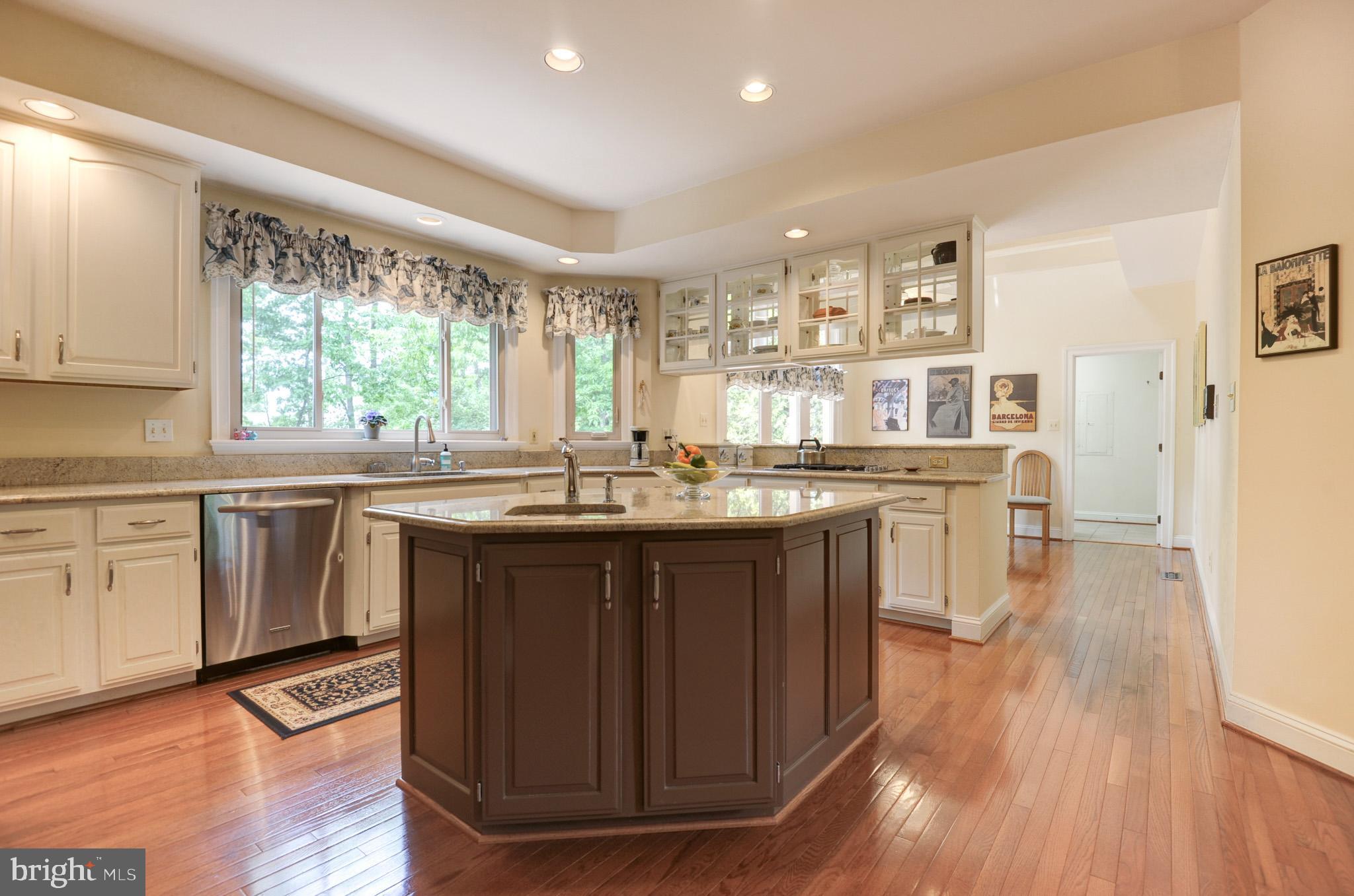 CENTURY OAK - Residential