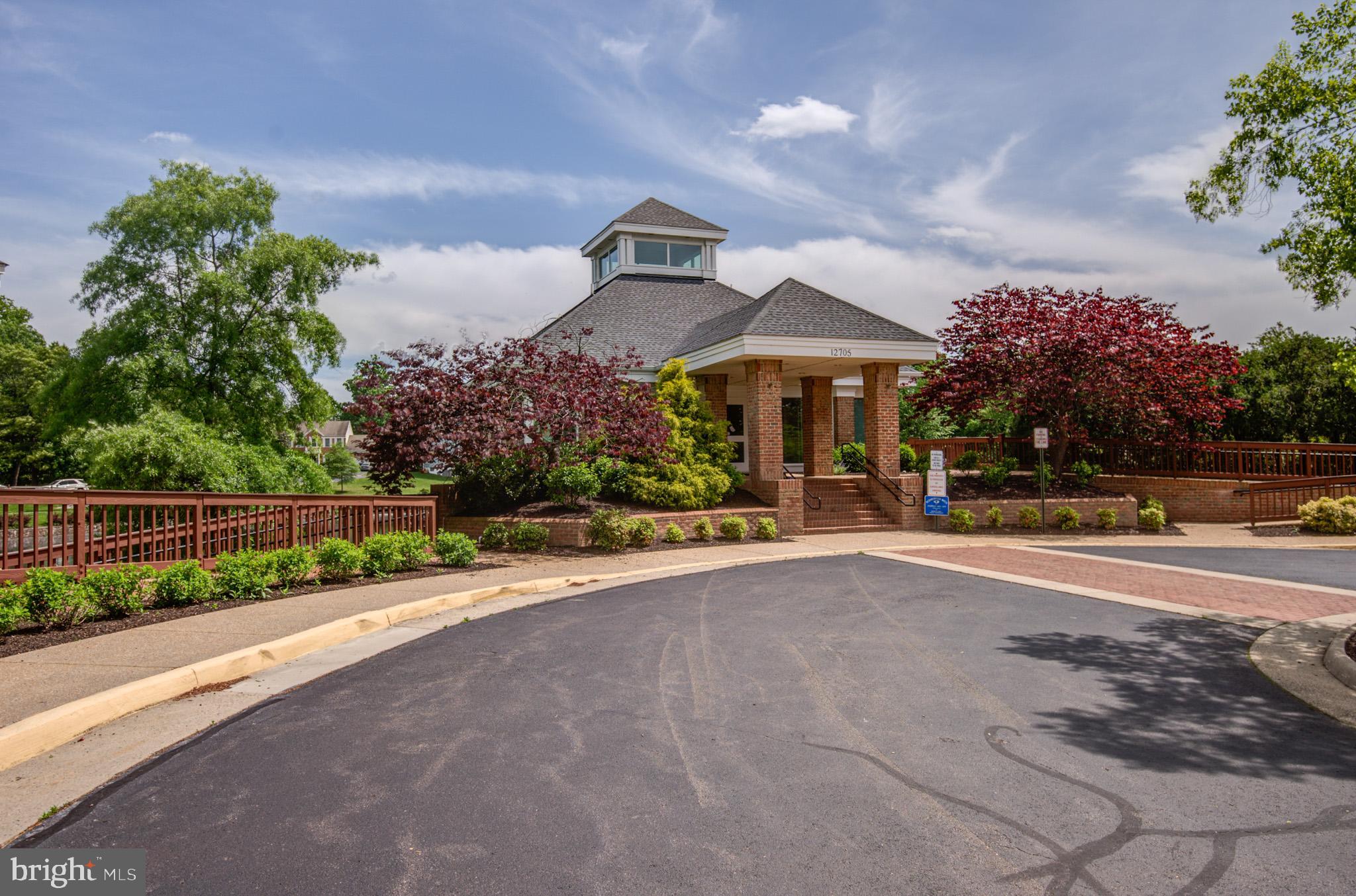 CENTURY OAK - Residential