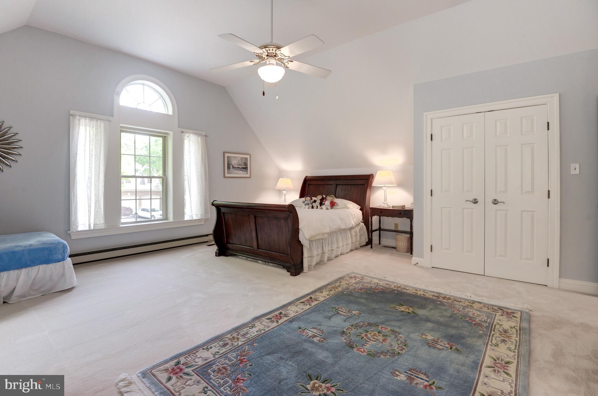 CENTURY OAK - Residential