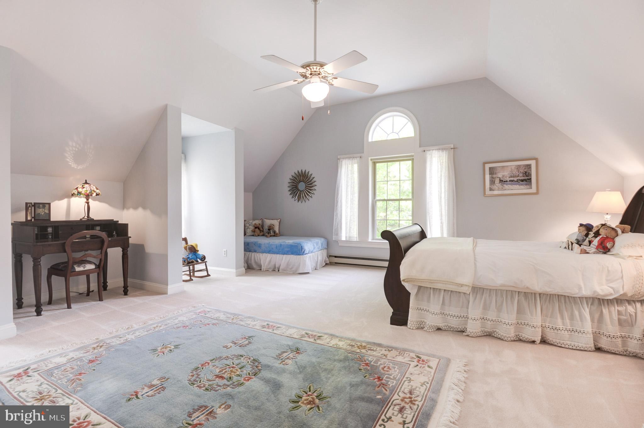 CENTURY OAK - Residential