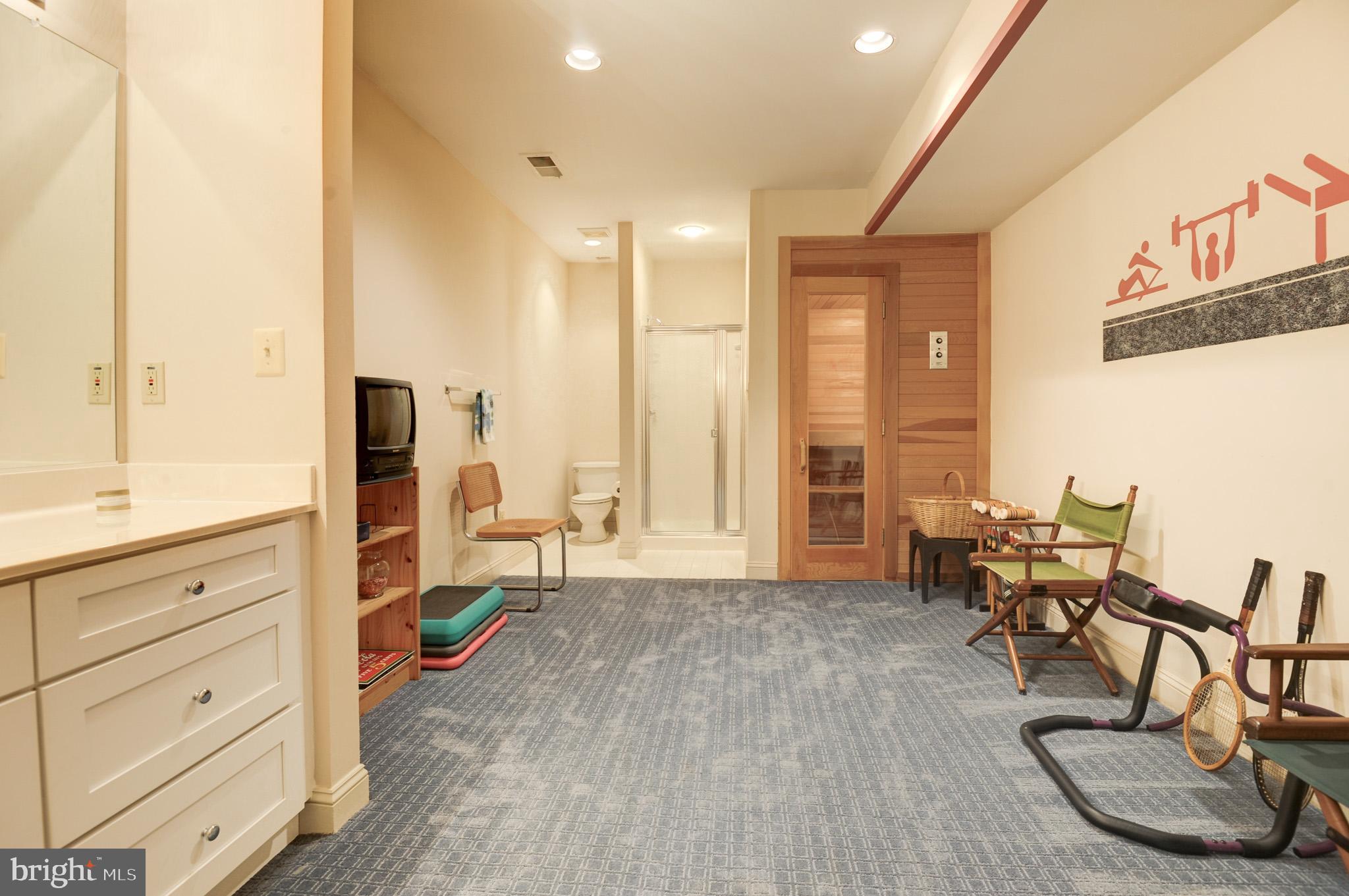 CENTURY OAK - Residential