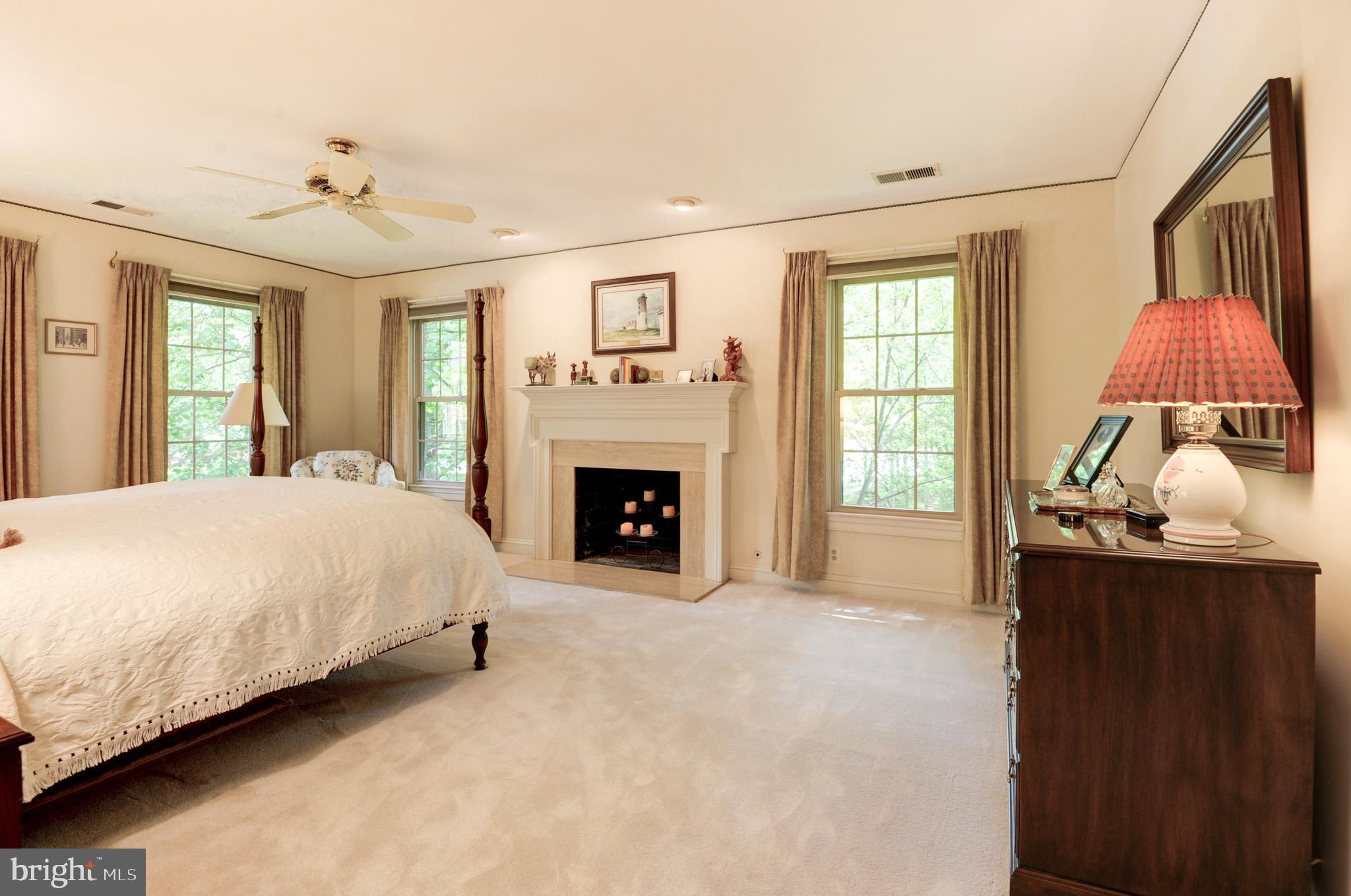 CENTURY OAK - Residential