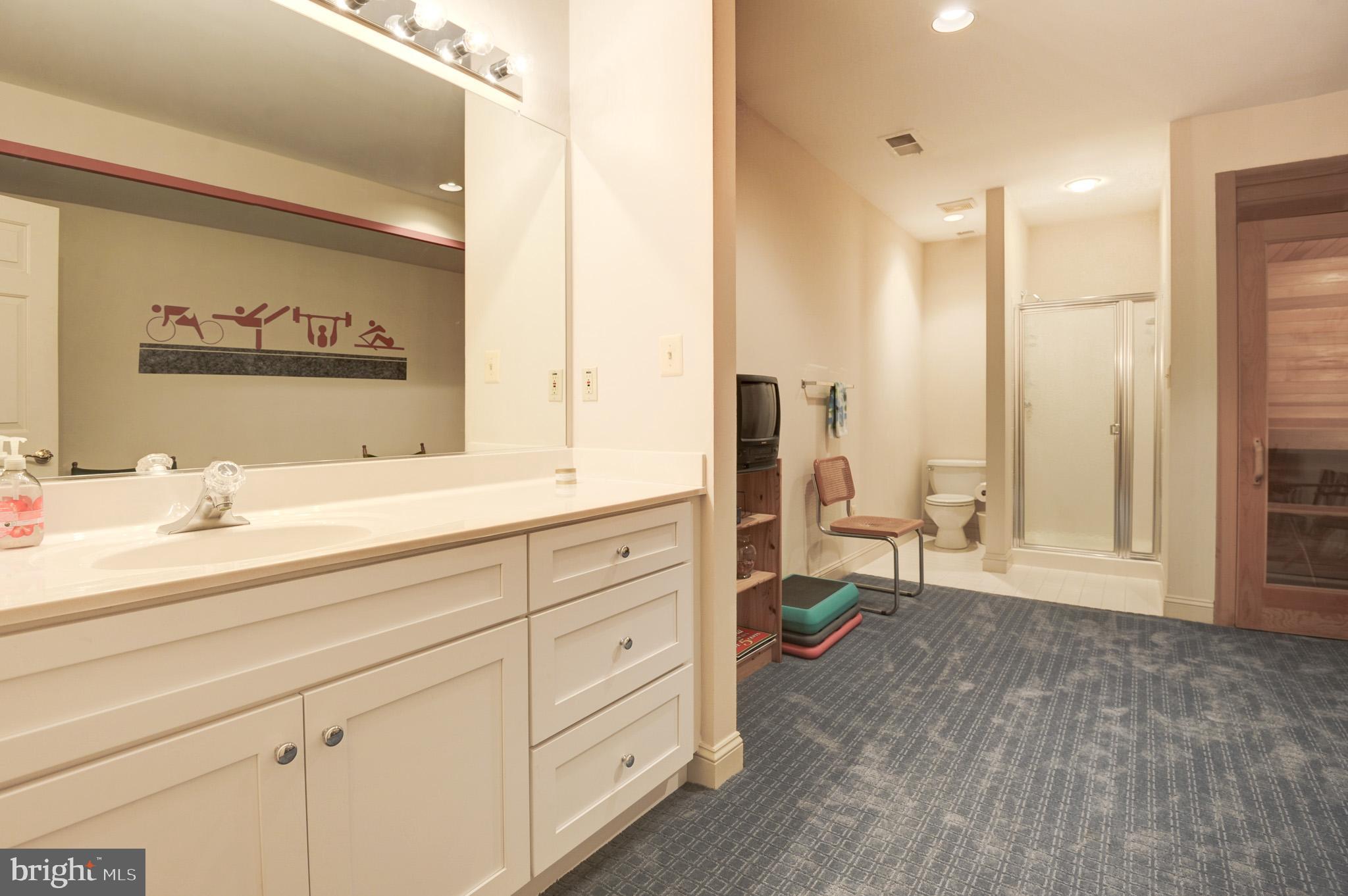 CENTURY OAK - Residential