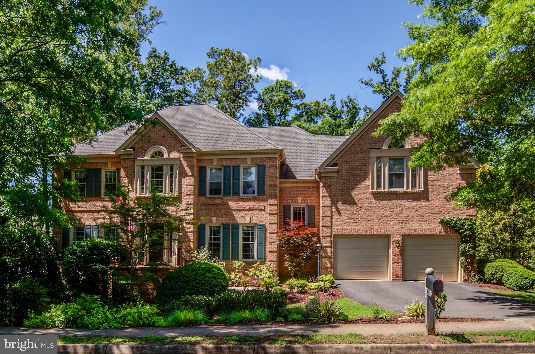 CENTURY OAK - Residential