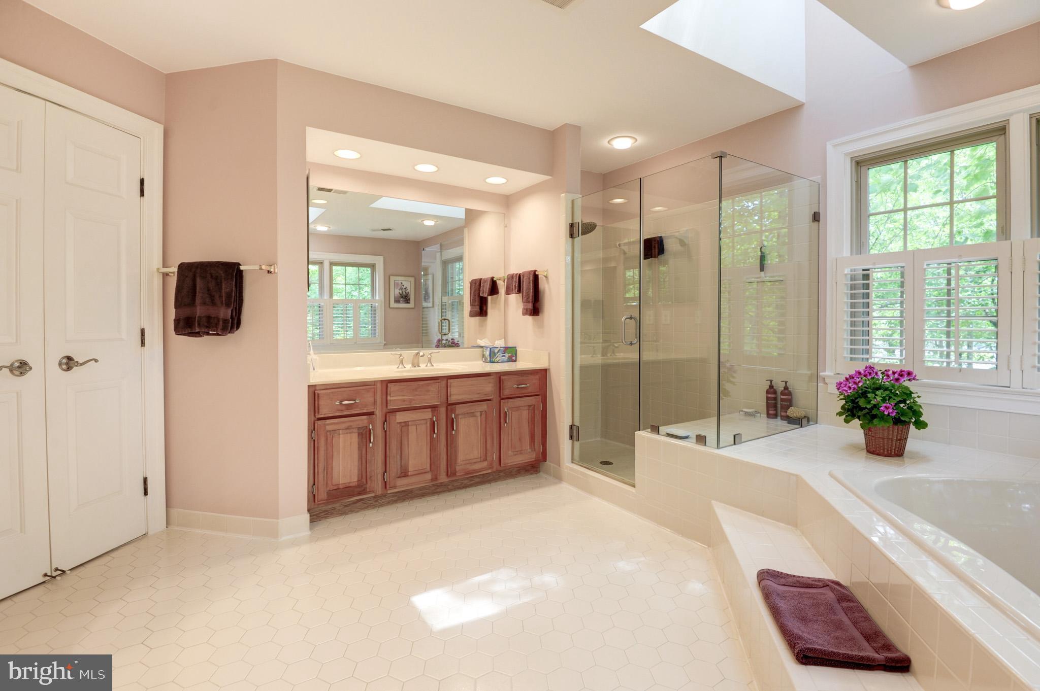 CENTURY OAK - Residential