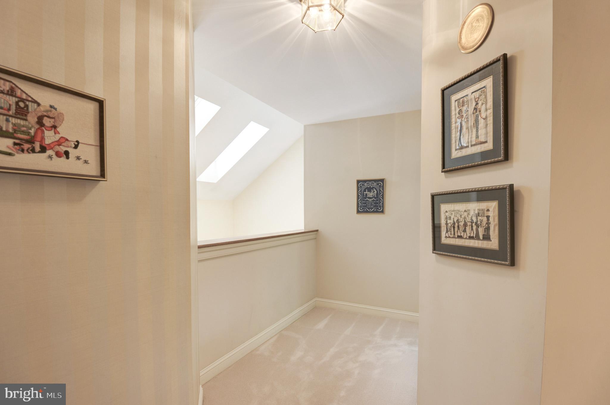 CENTURY OAK - Residential