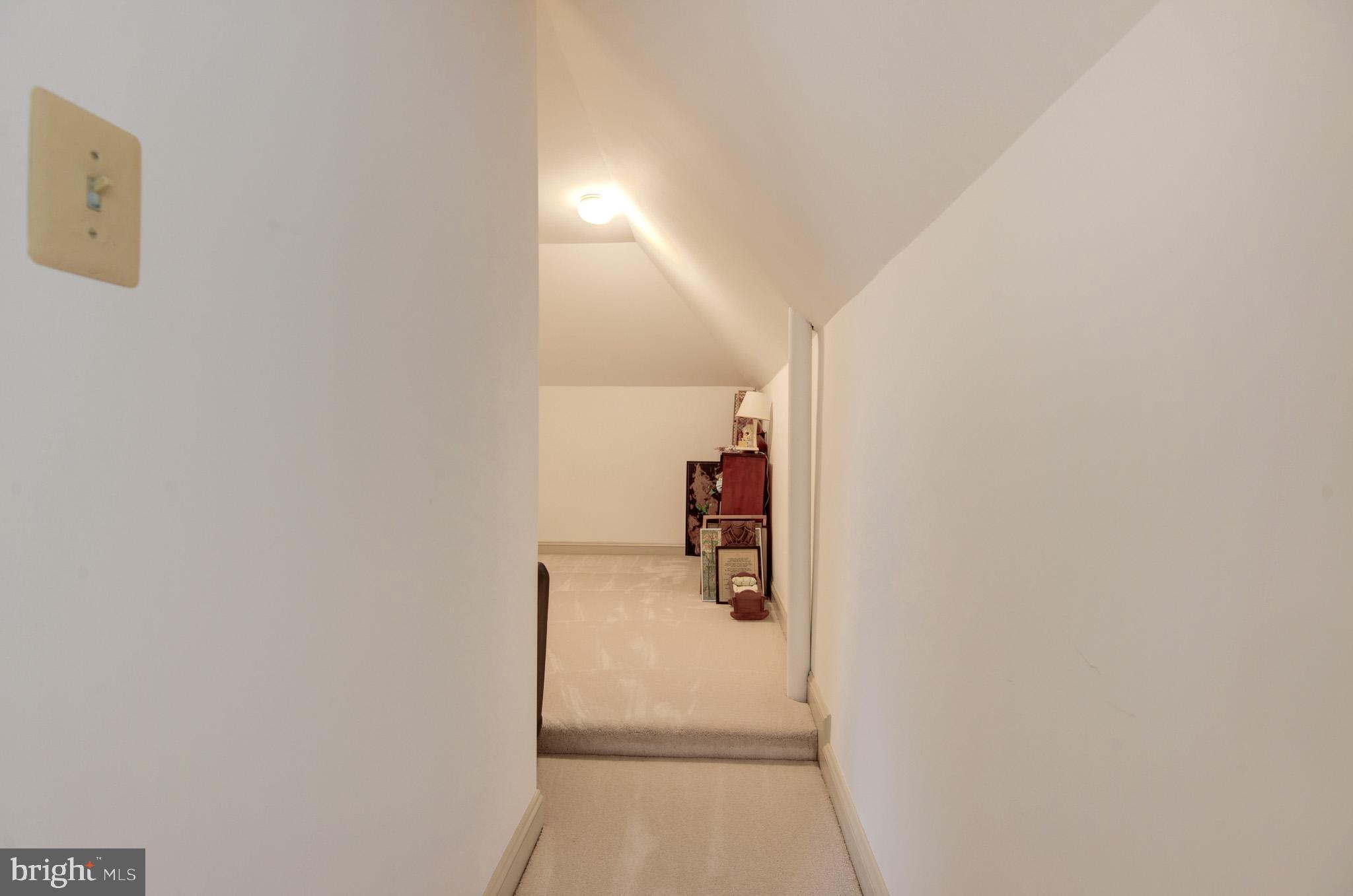 CENTURY OAK - Residential