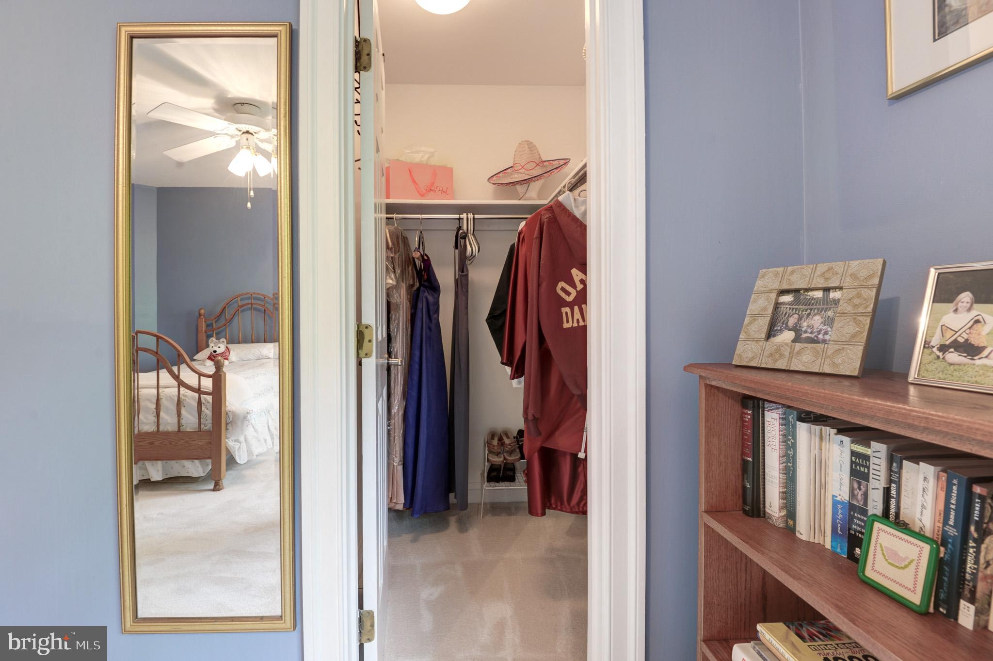 CENTURY OAK - Residential