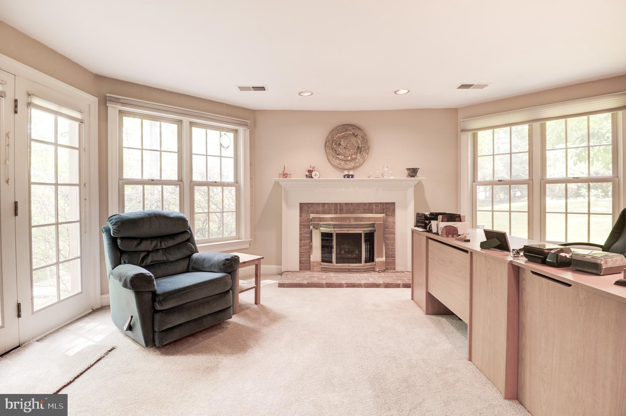 CENTURY OAK - Residential