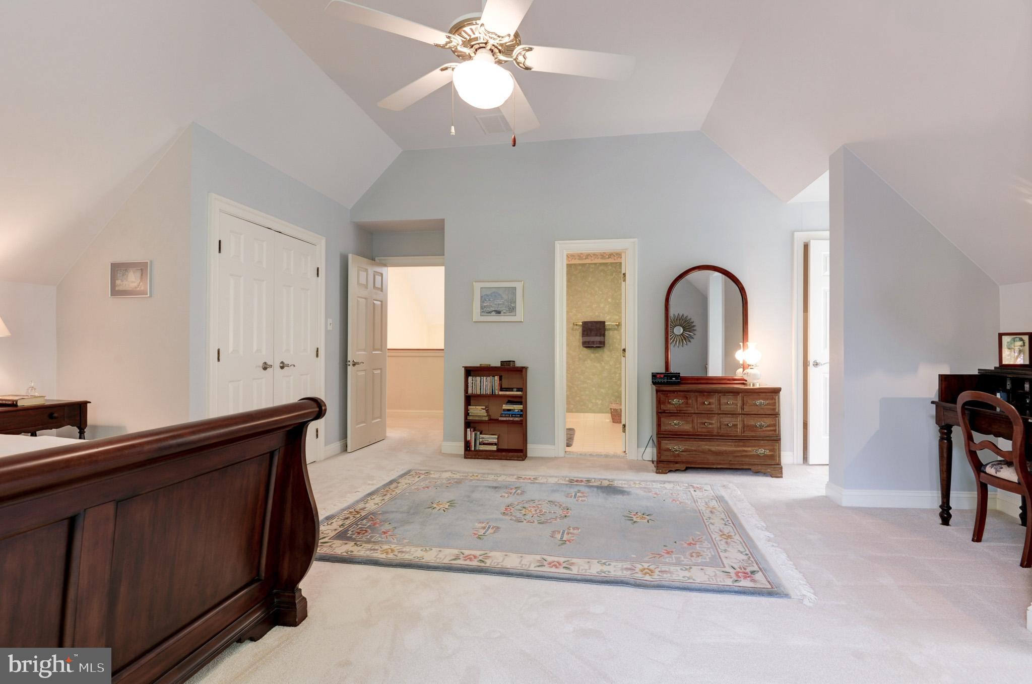 CENTURY OAK - Residential