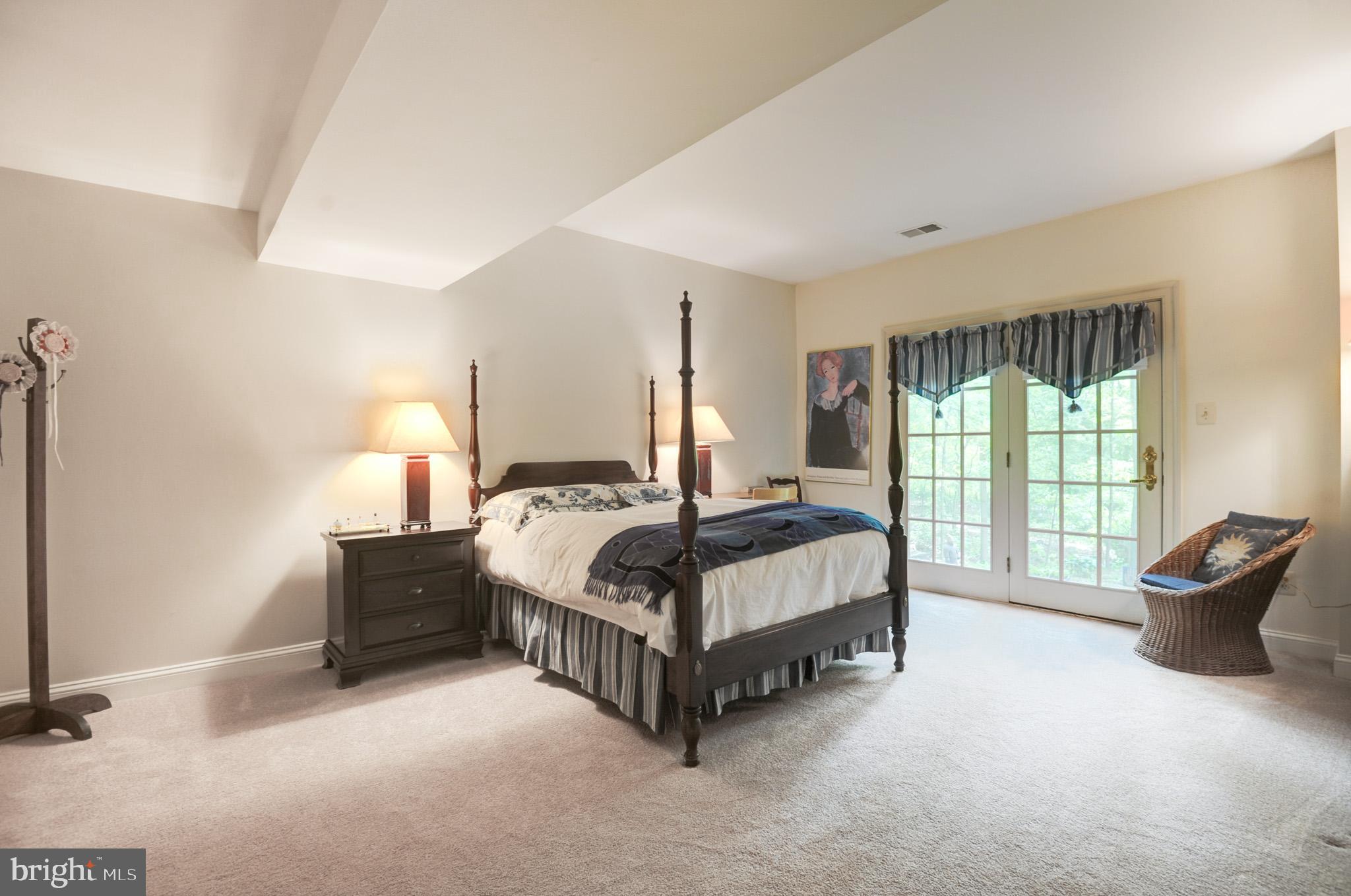 CENTURY OAK - Residential