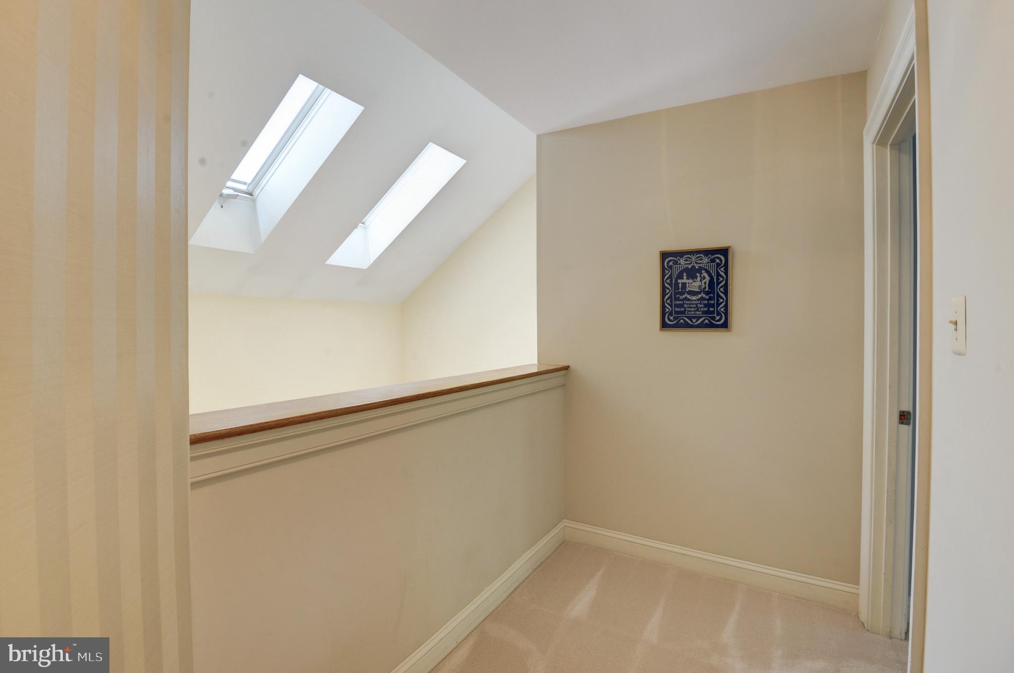 CENTURY OAK - Residential