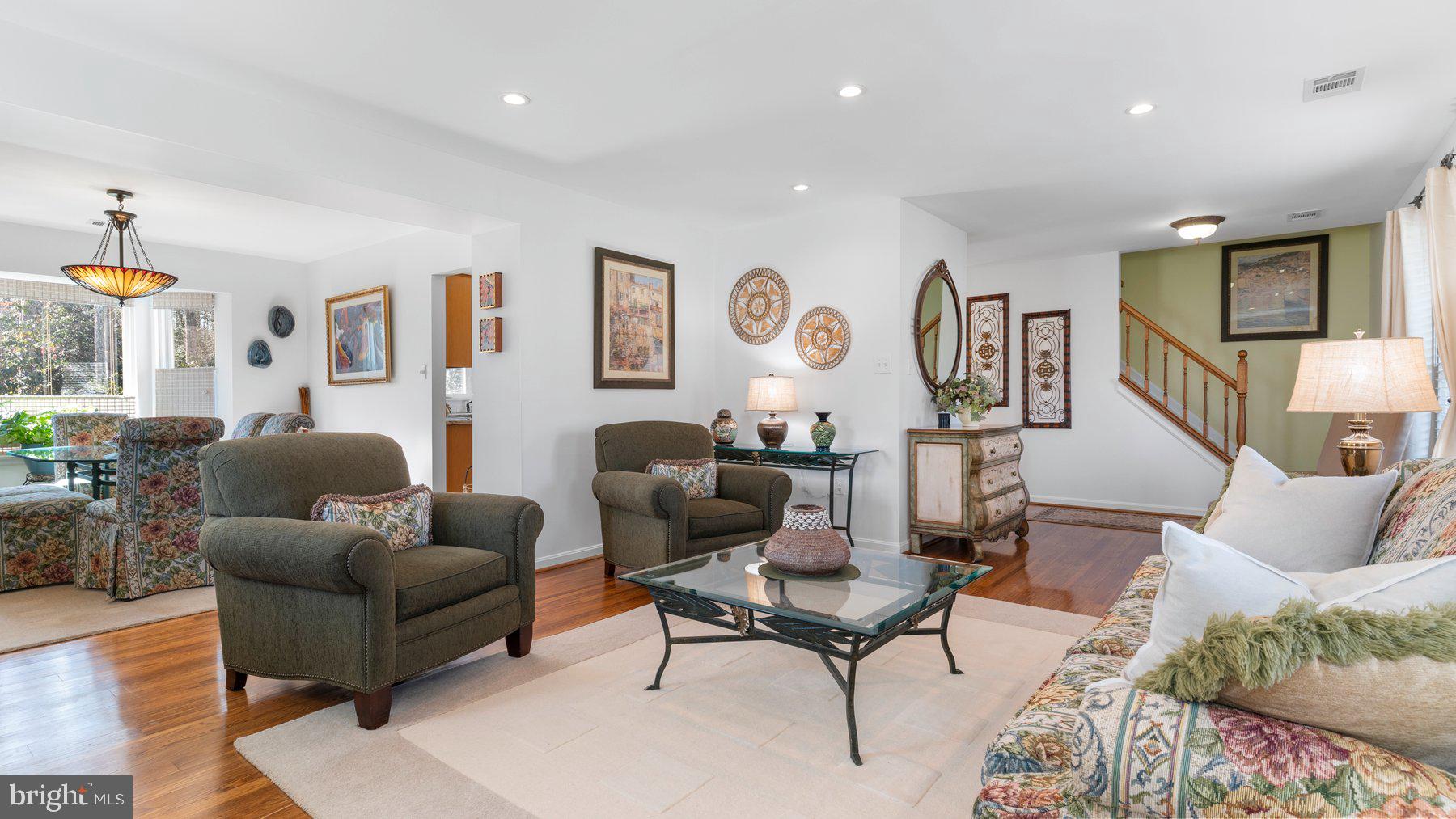 HAMPSHIRE - Residential