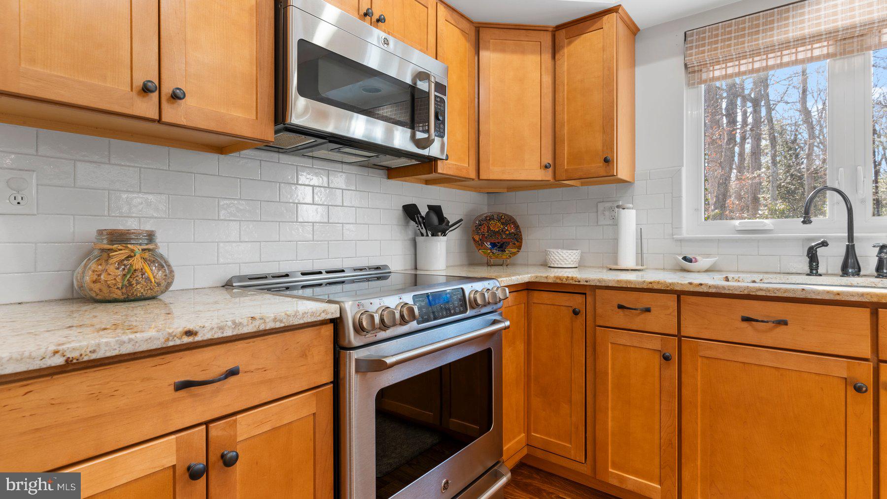 HAMPSHIRE - Residential