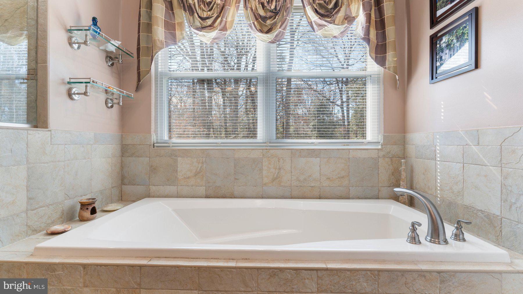 HAMPSHIRE - Residential