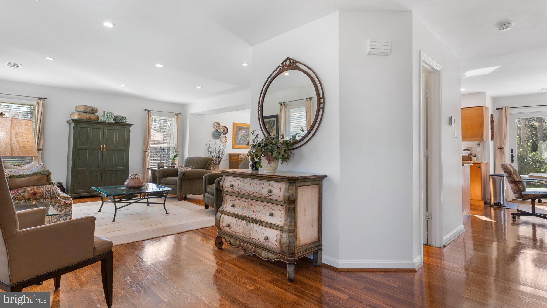 HAMPSHIRE - Residential