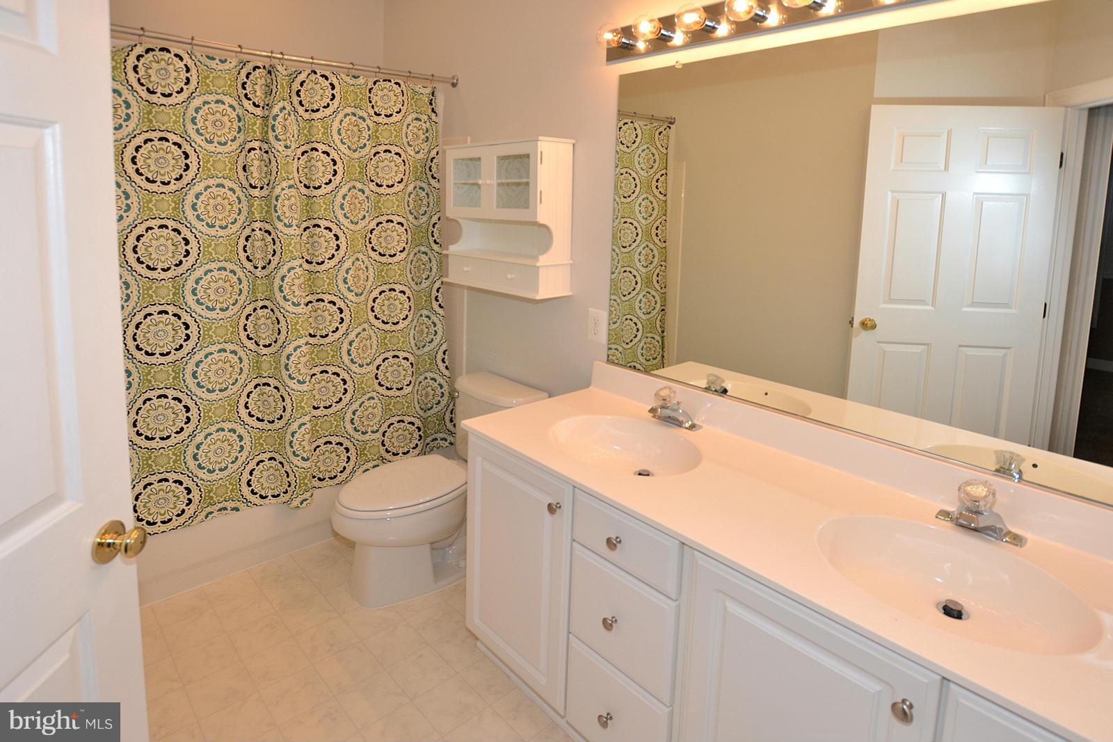 JAPONICA - Residential