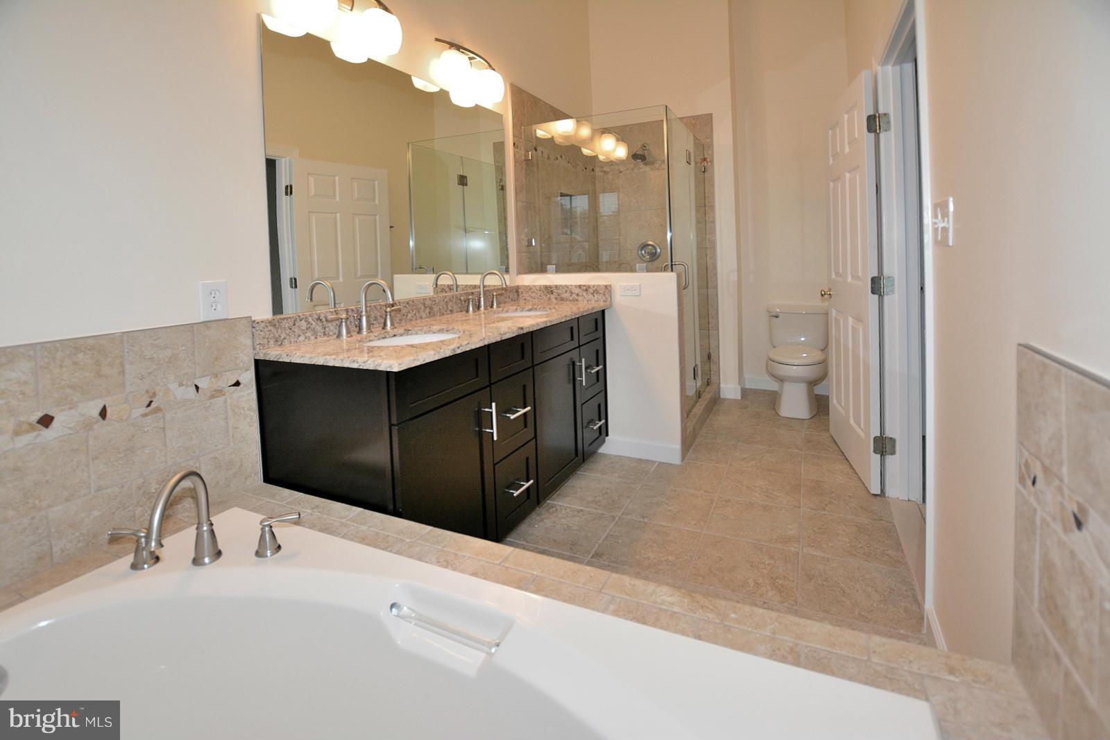 JAPONICA - Residential