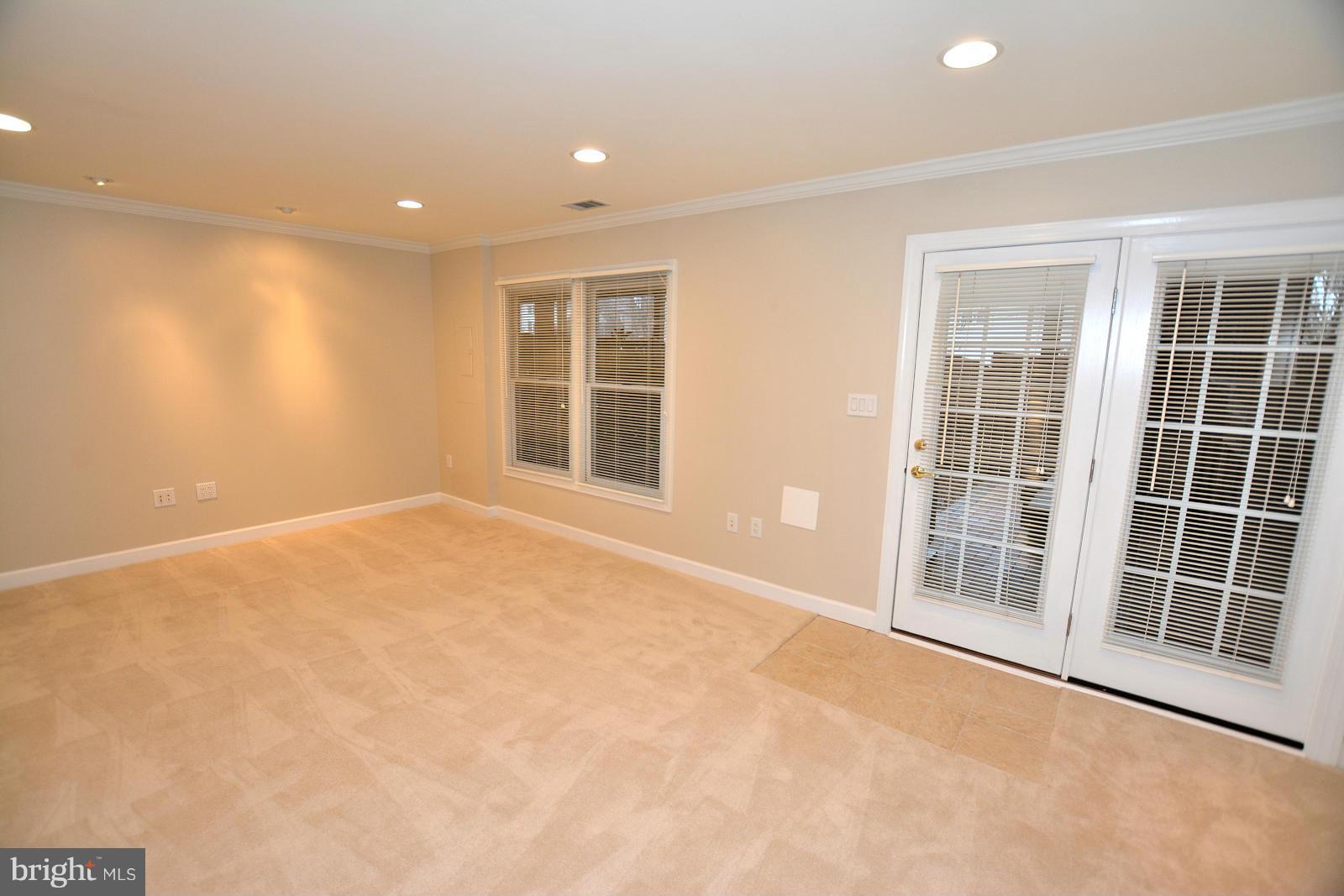 JAPONICA - Residential