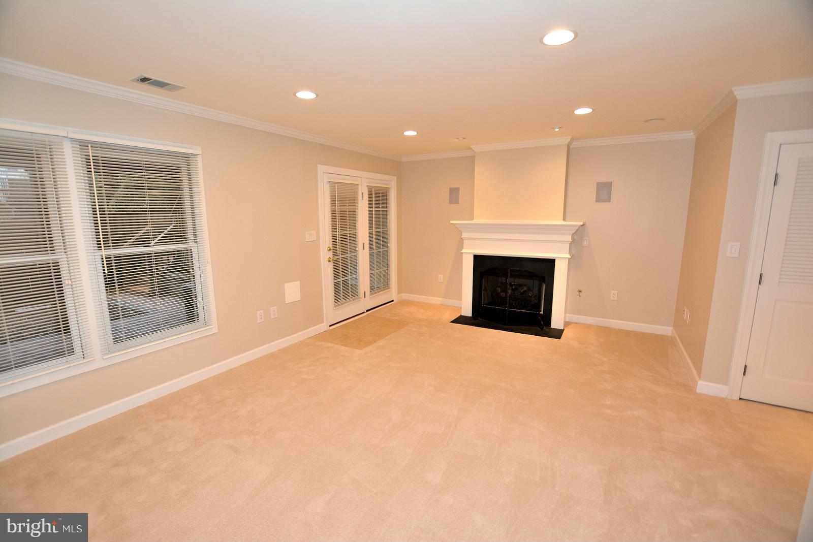 JAPONICA - Residential