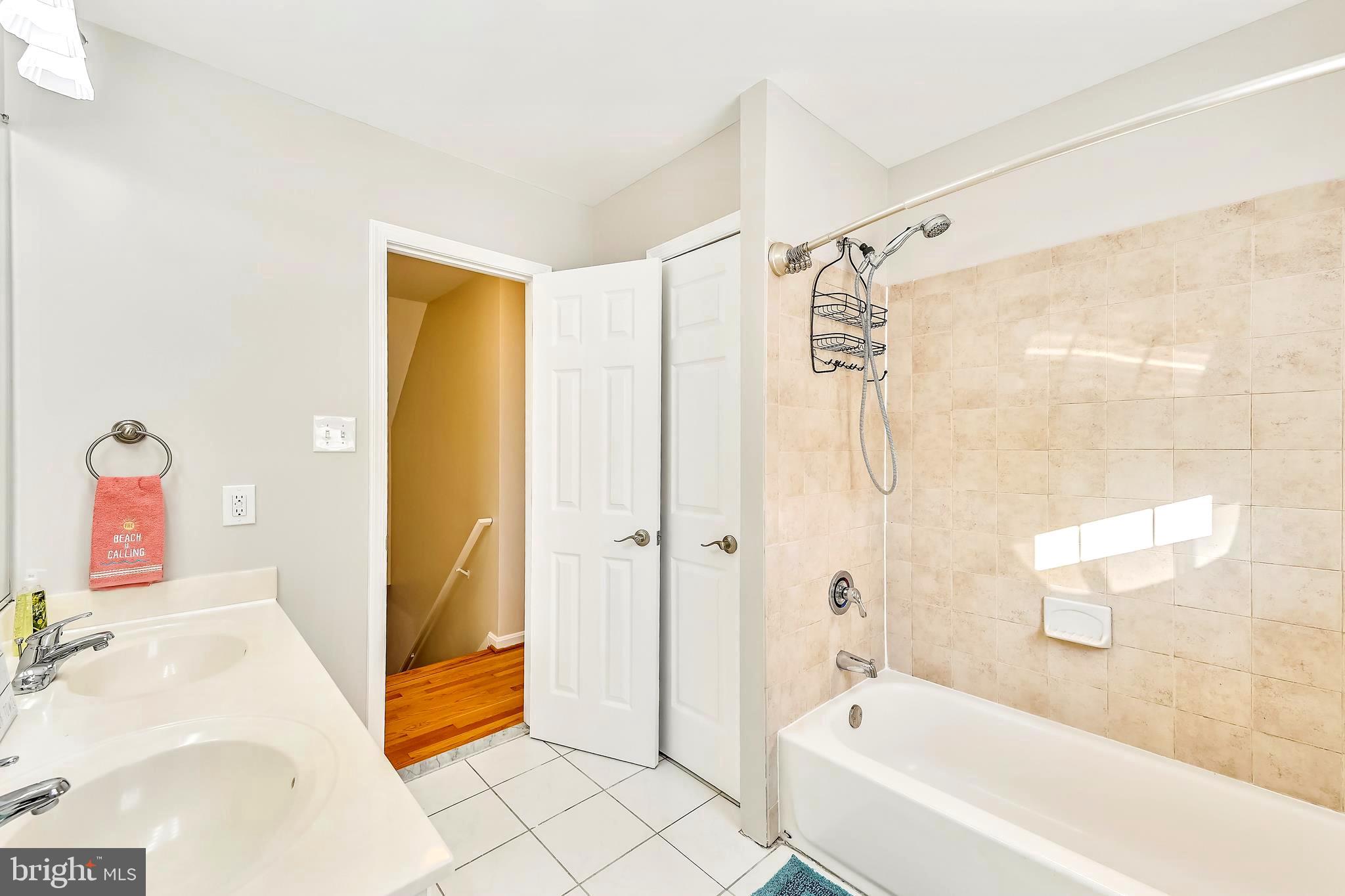 BEVERLEY BEACH - Residential