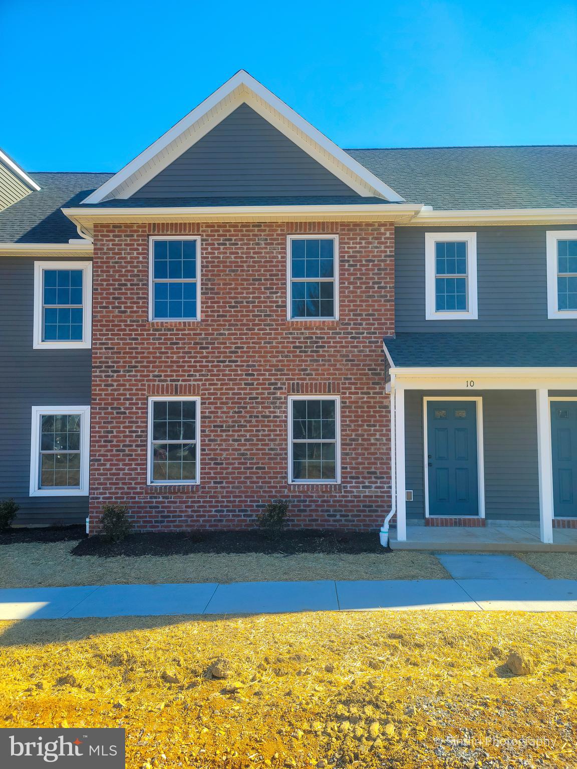 Northside Village is an upscale new townhome community located in Carlisle, just minutes from shopping, bars, restaurants, Dickinson College and Carlisle Barracks (U.S. Army War College)