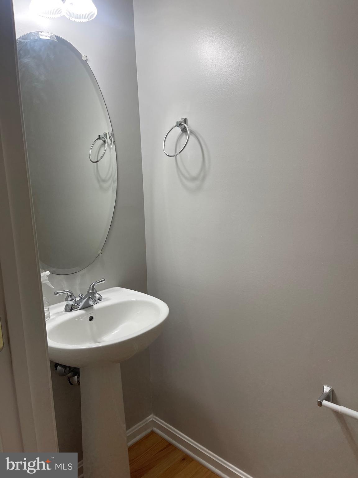 WINDSOR RIDGE - Residential Lease