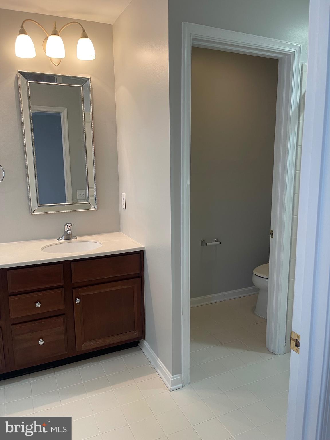 WINDSOR RIDGE - Residential Lease