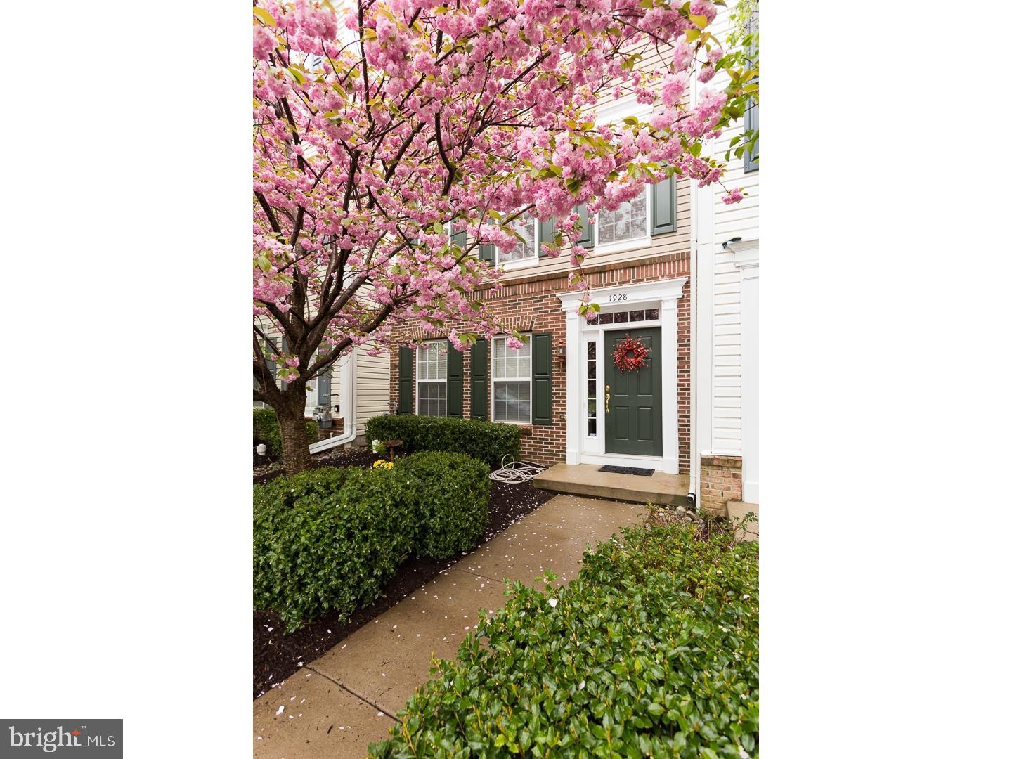 WINDSOR RIDGE - Residential Lease