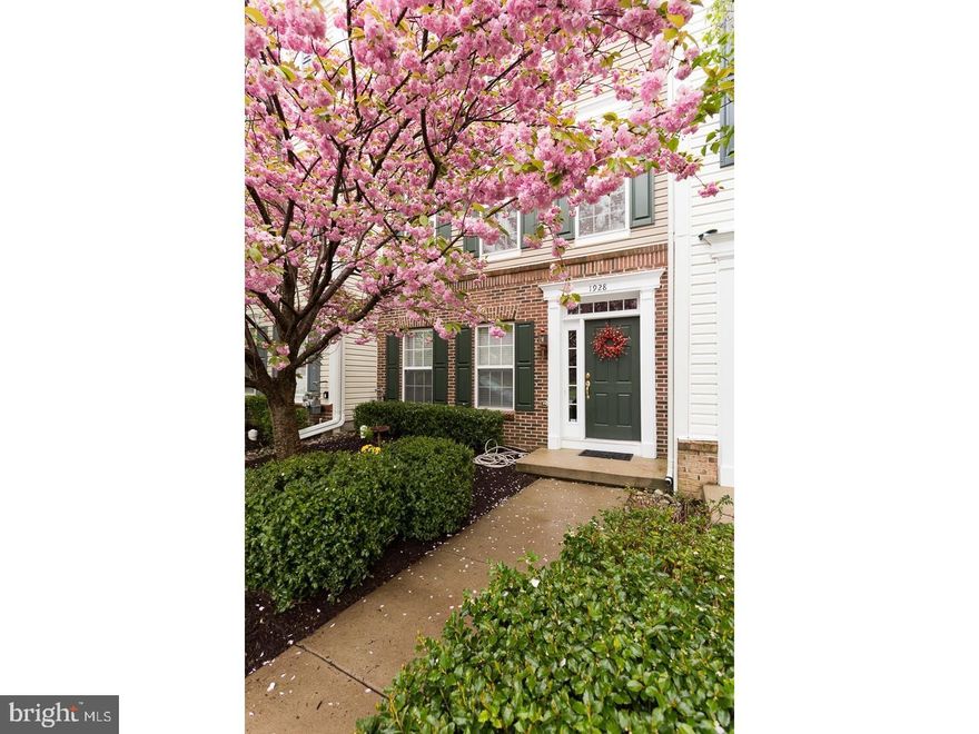 Recent renovations have been completed to make this home beautiful.  All carpets have been removed and new easy-care flooring installed, the entire home has been painted, and a new water heater installed.  The deck is also being re-stained. The appliances are less than 5 years old.   The owner is looking for a long-term tenant.  This community features a community pool, walking trails, tot lot, tennis courts and a clubhouse.  An immaculate home close to all arteries of travel, shopping, parks, recreation and entertainment.  Carefree living at its finest.