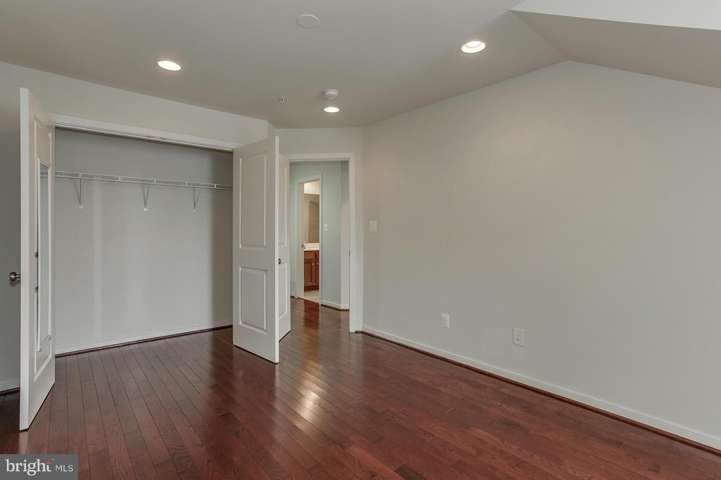 DEL RAY - Residential Lease