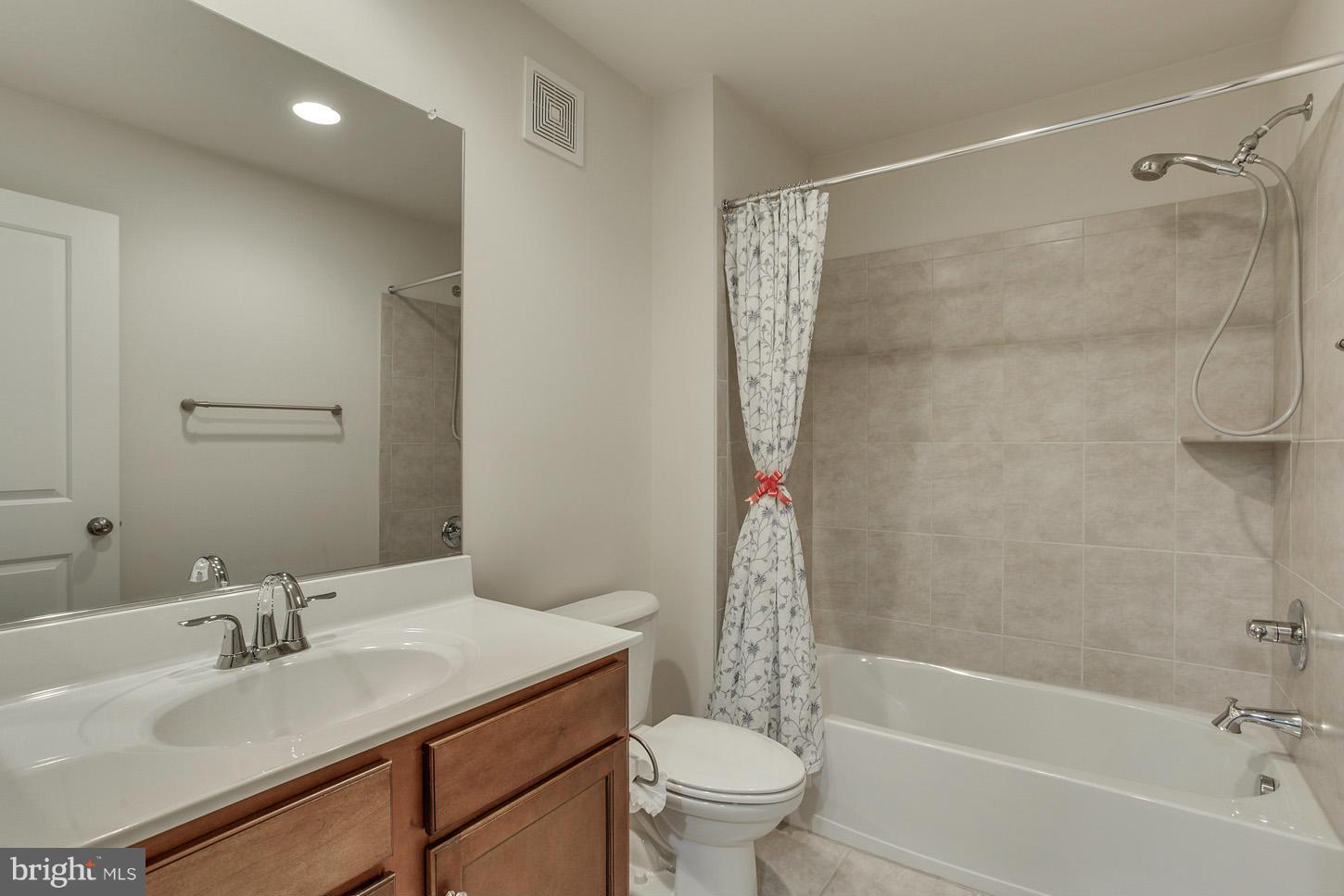 DEL RAY - Residential Lease