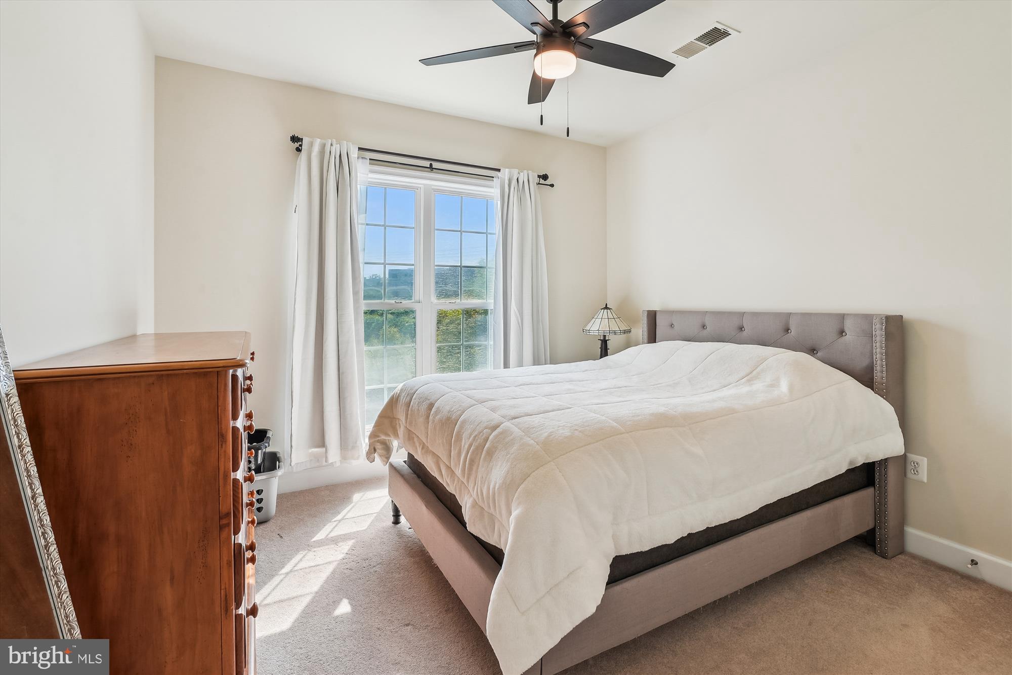 POTOMAC CLUB - Residential Lease