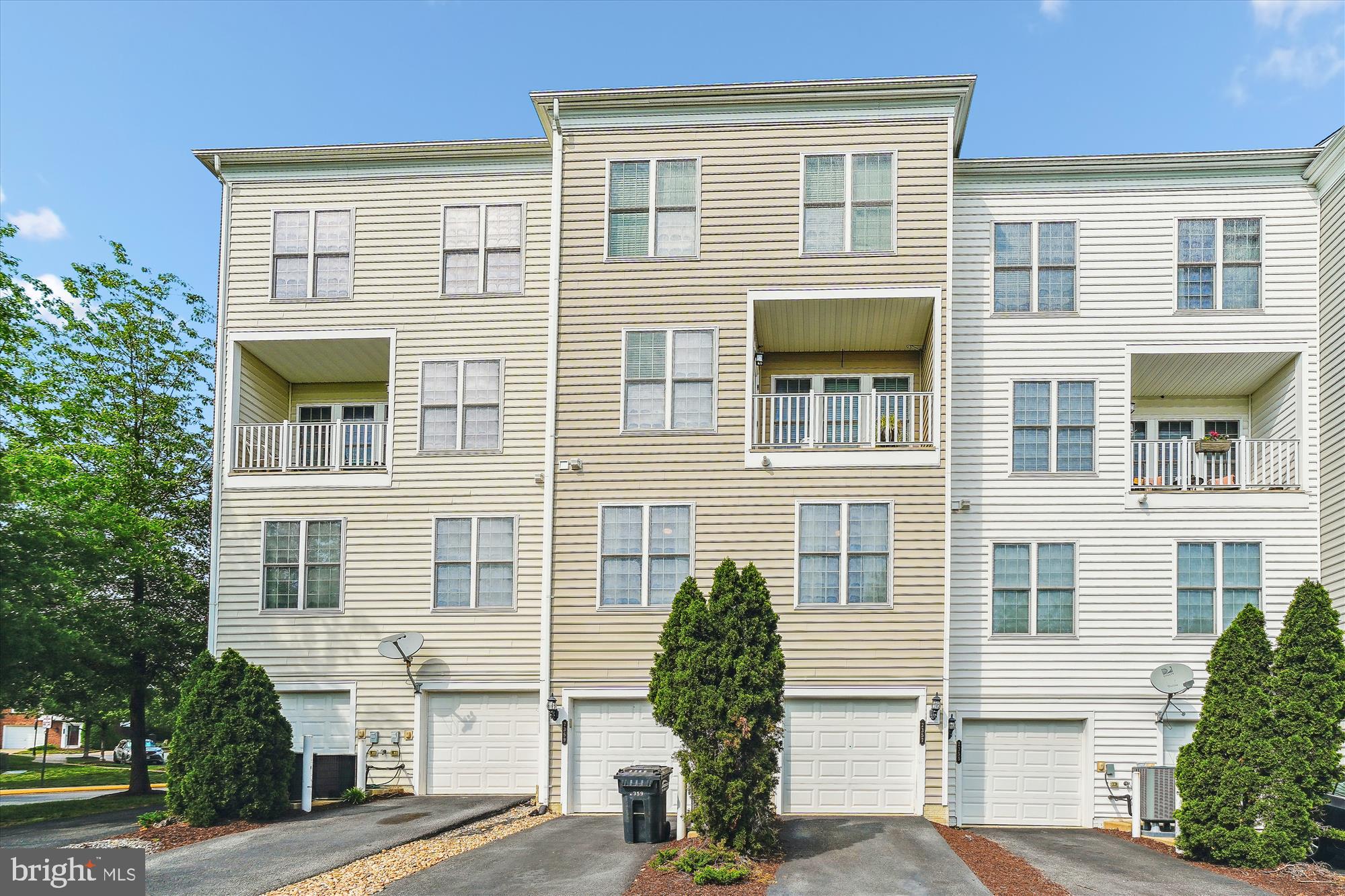 POTOMAC CLUB - Residential Lease