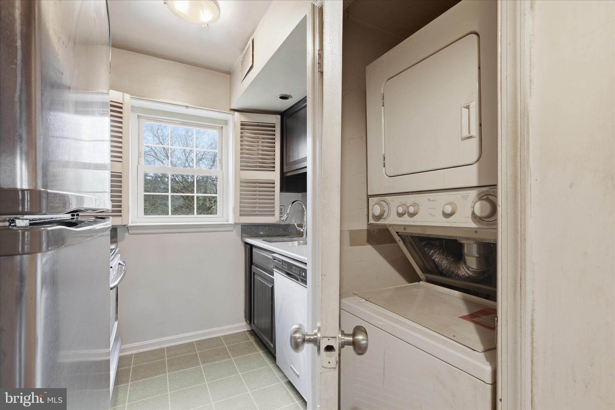 HARBOR TERRACE - Residential