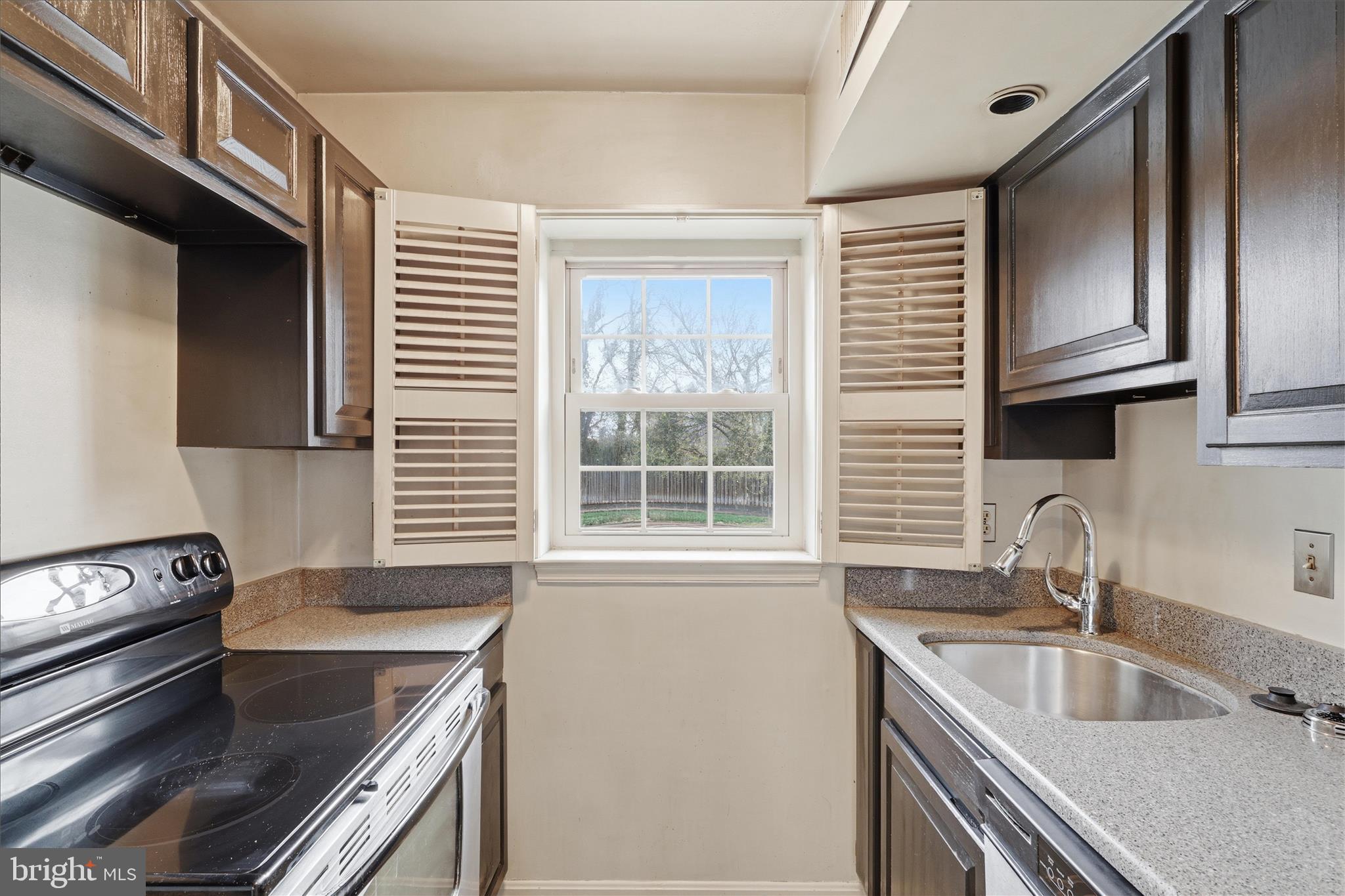 HARBOR TERRACE - Residential