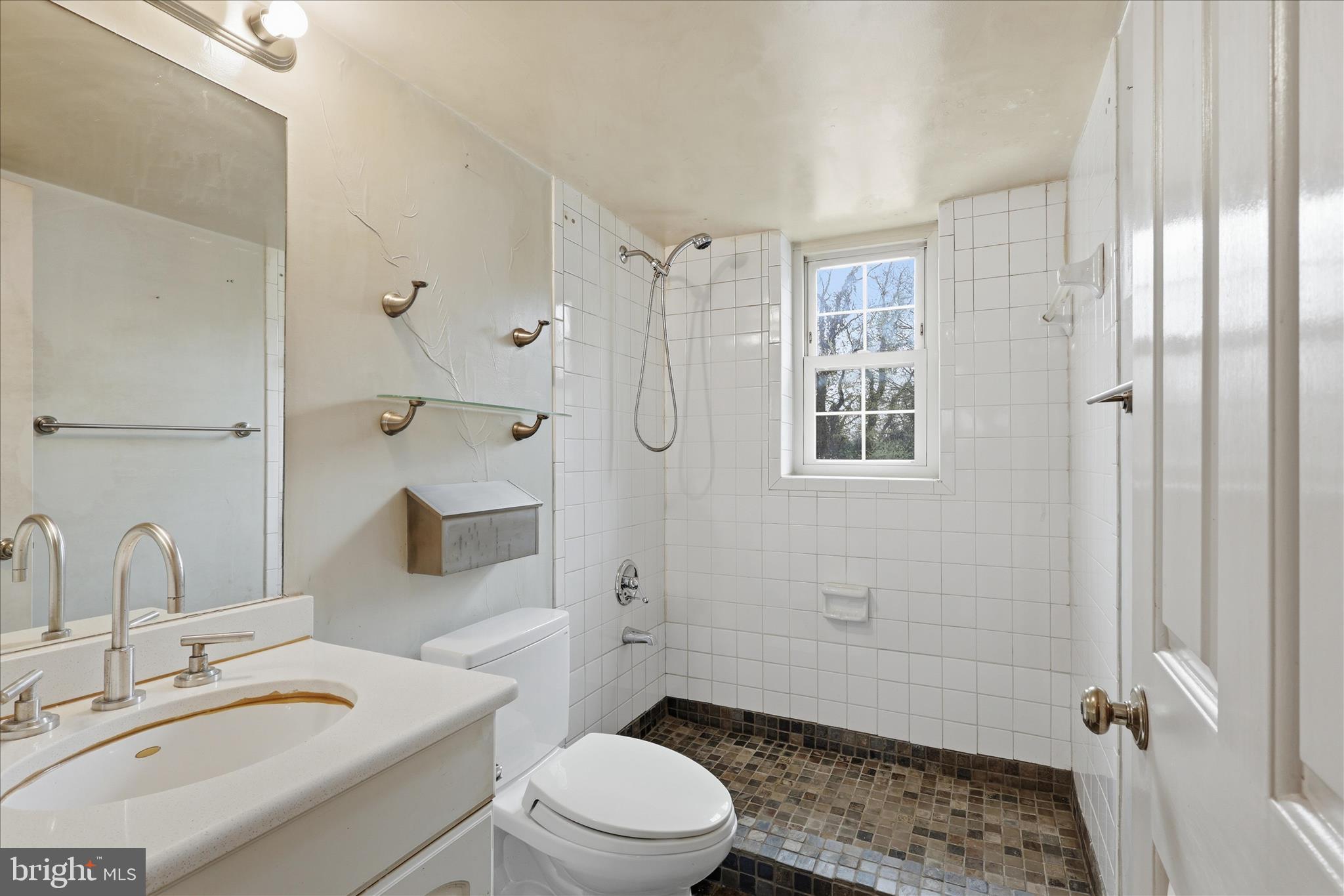 HARBOR TERRACE - Residential