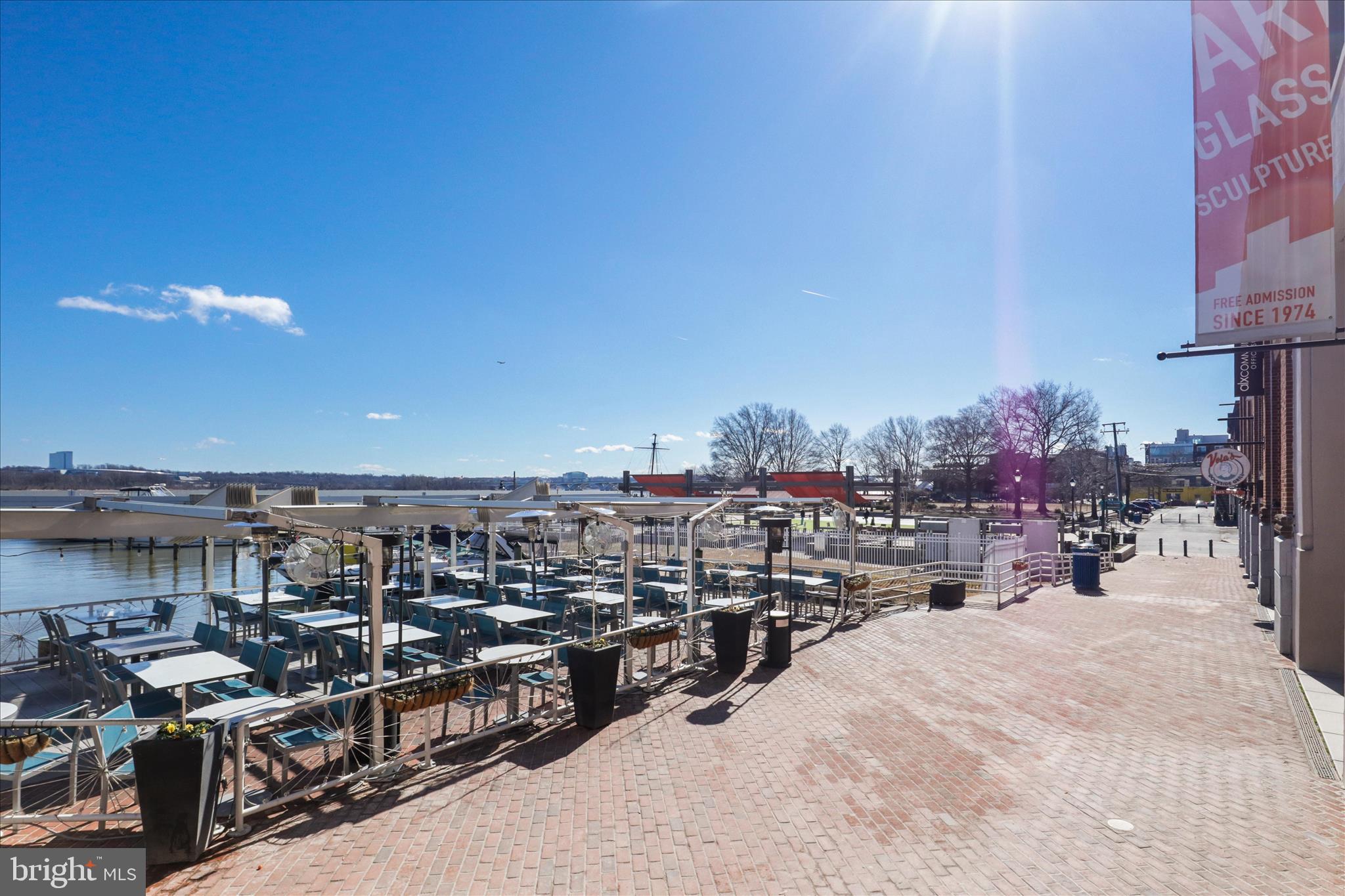 HARBOR TERRACE - Residential